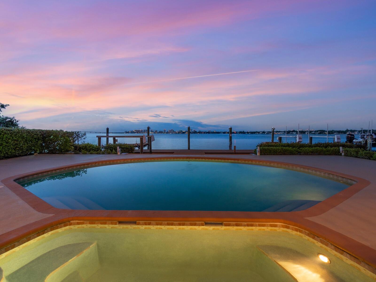 BAY ISLAND - Residential