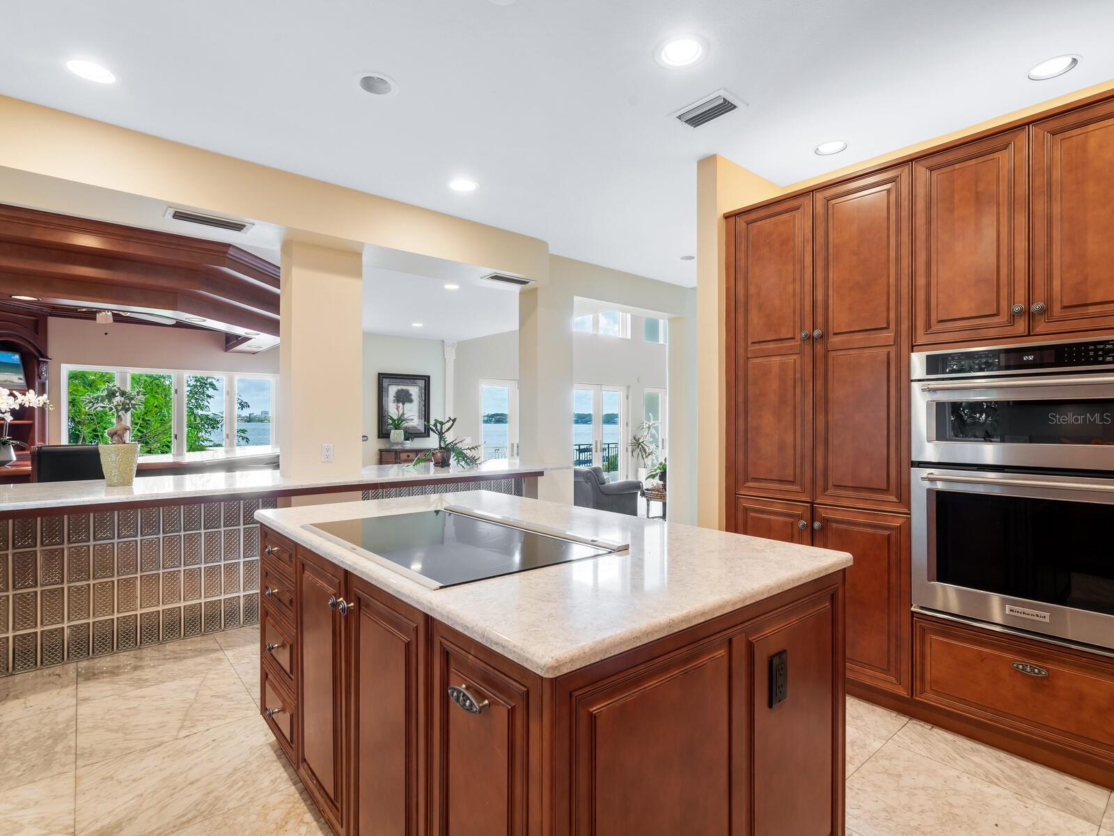 BAY ISLAND - Residential