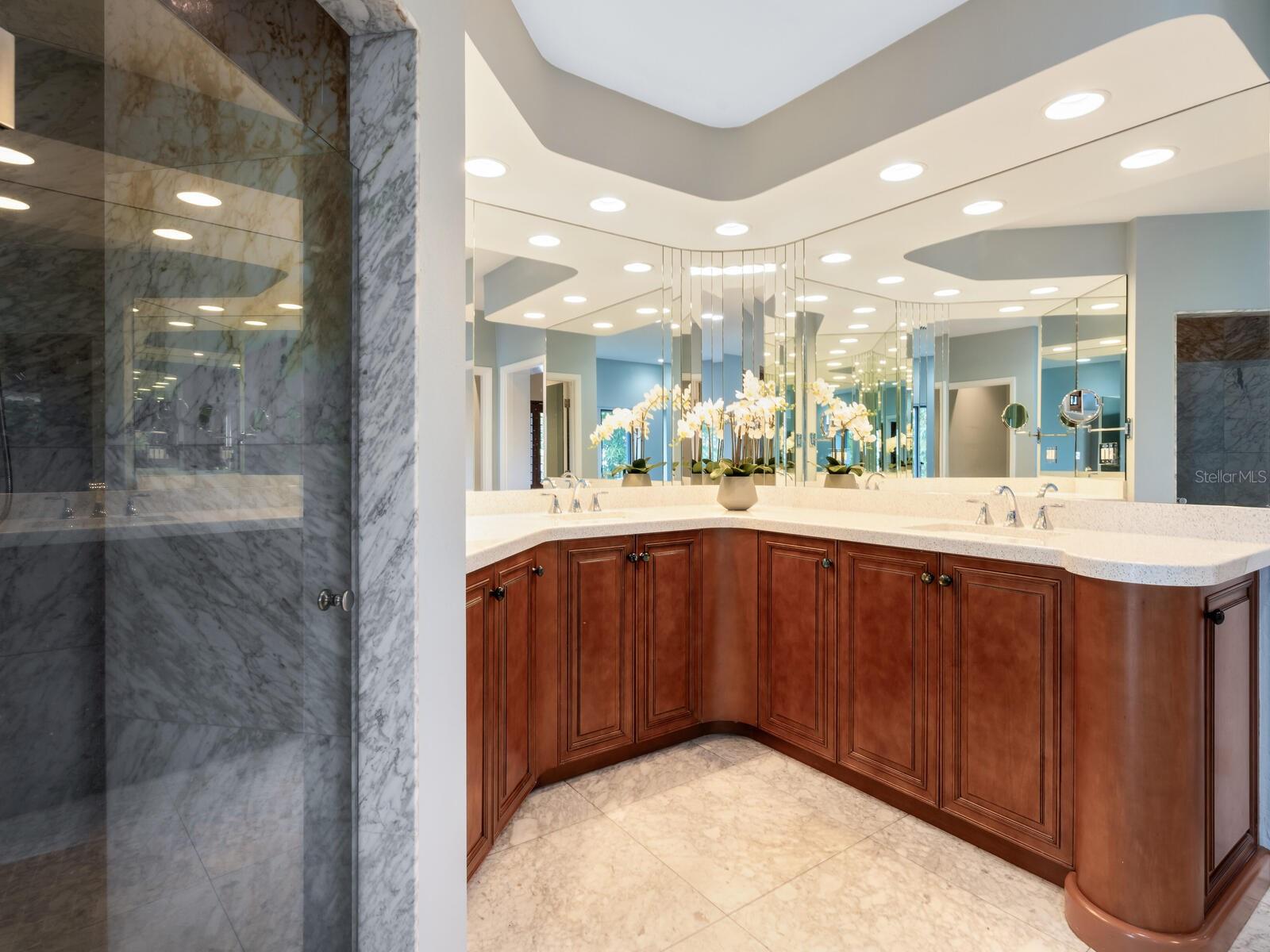 BAY ISLAND - Residential