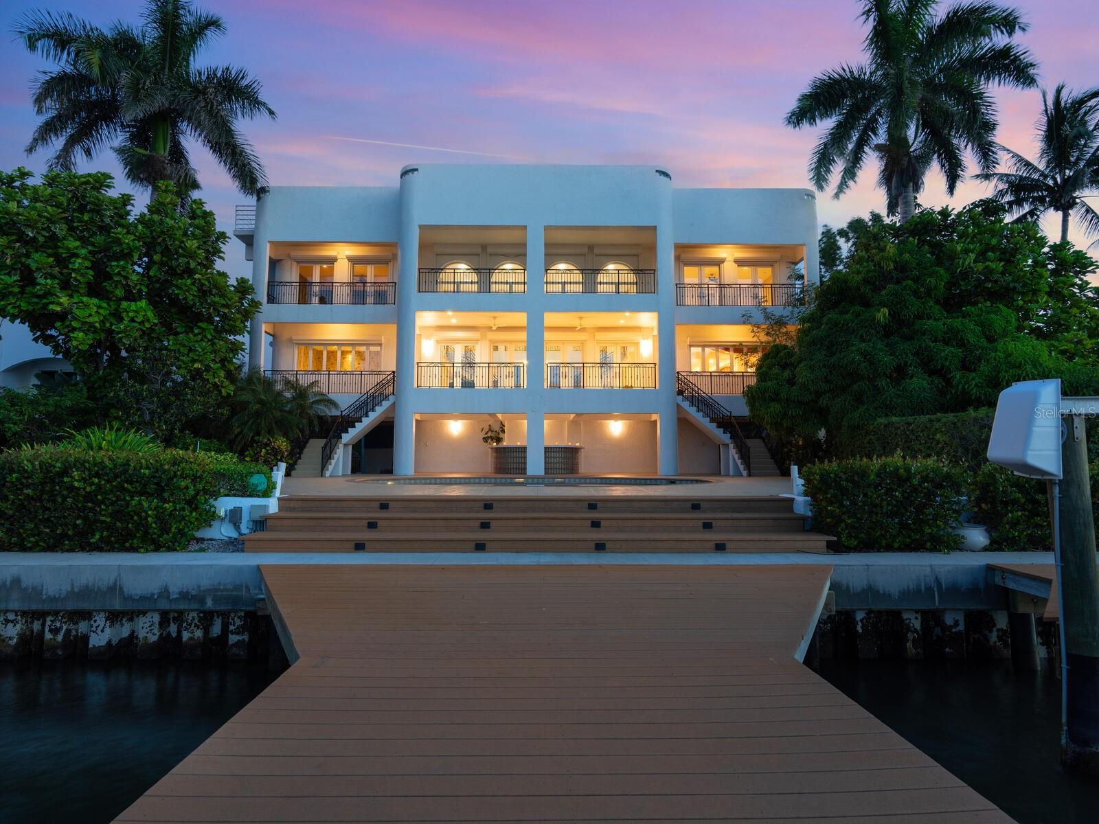 BAY ISLAND - Residential