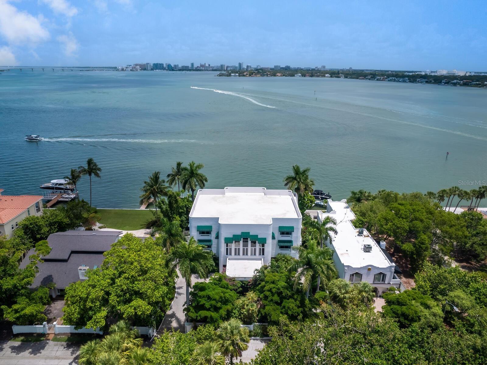 BAY ISLAND - Residential