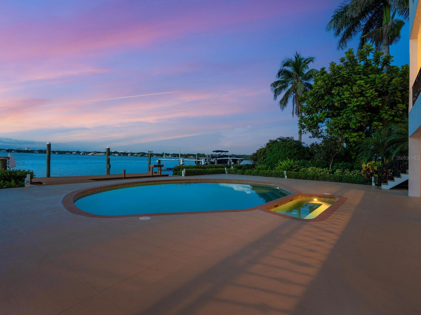 BAY ISLAND - Residential