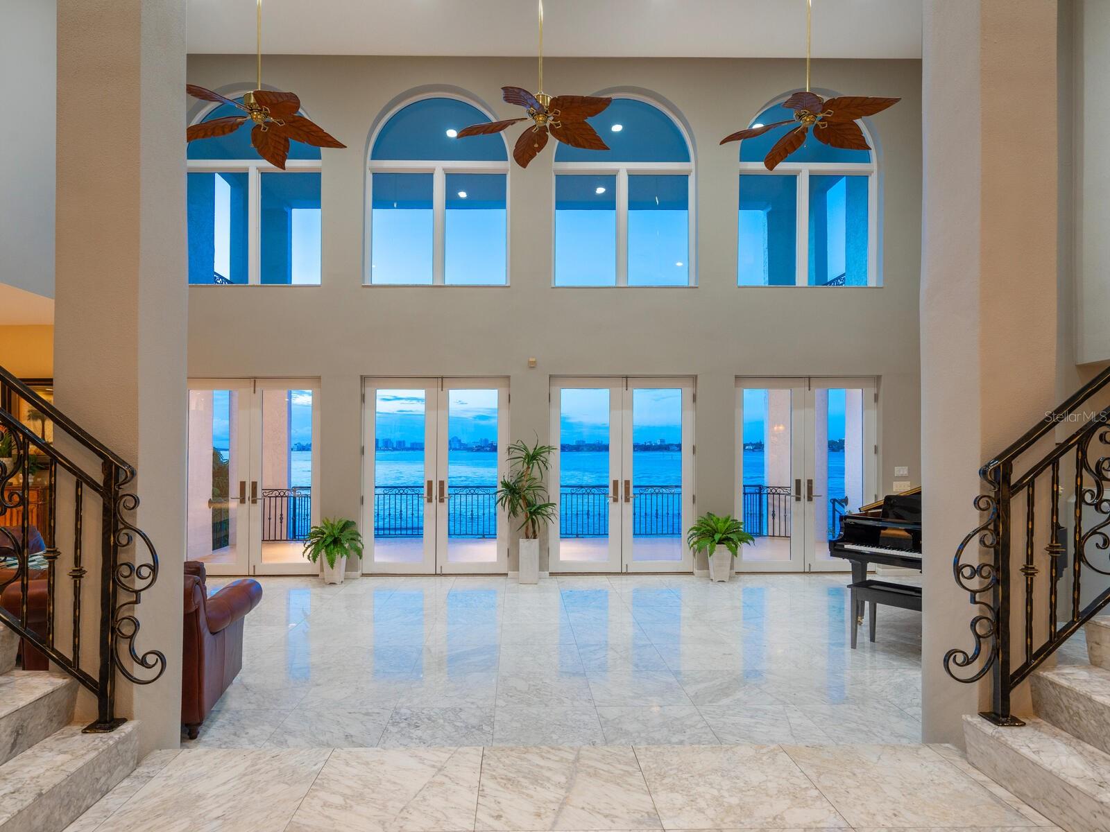 BAY ISLAND - Residential