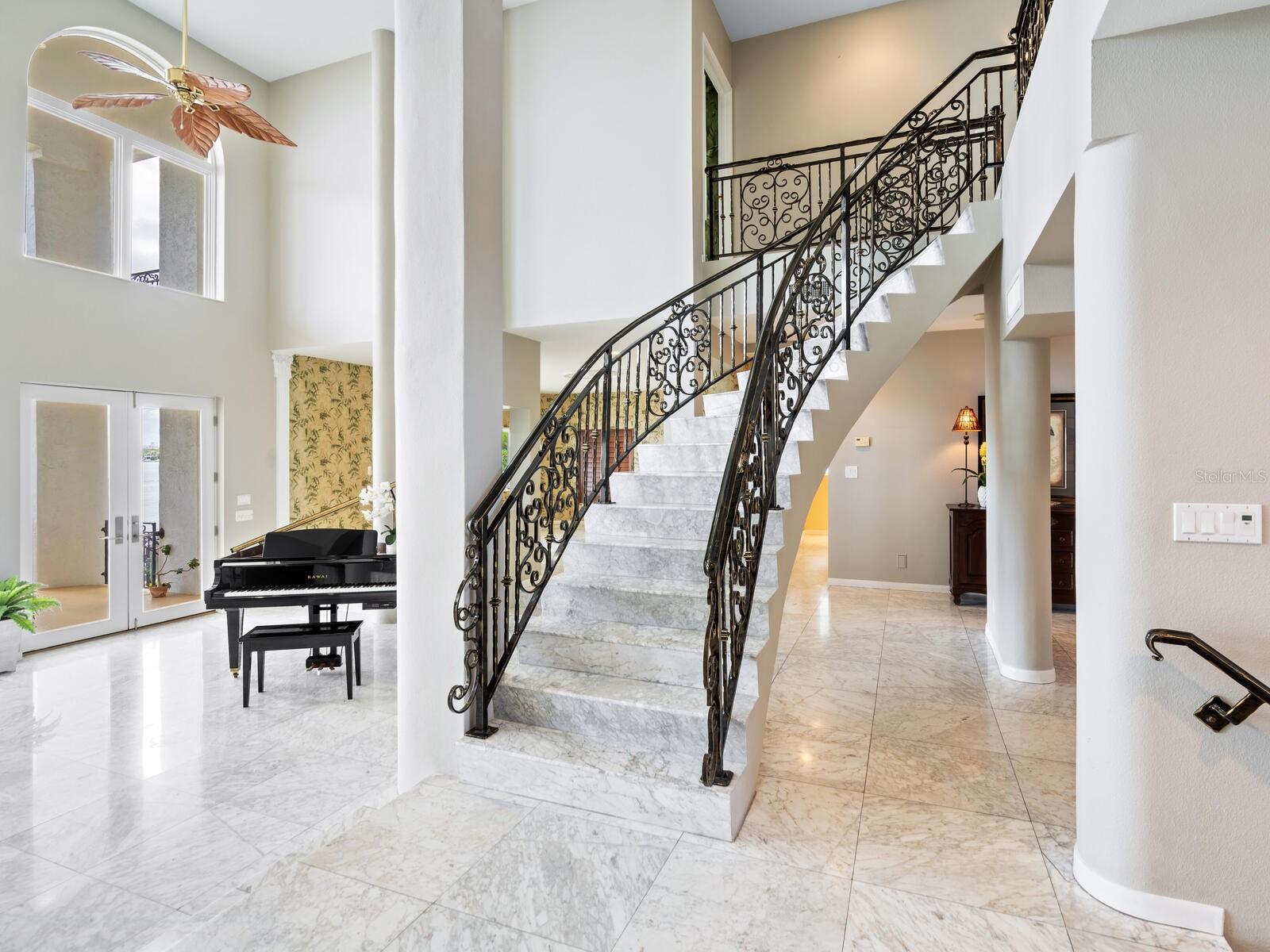 BAY ISLAND - Residential