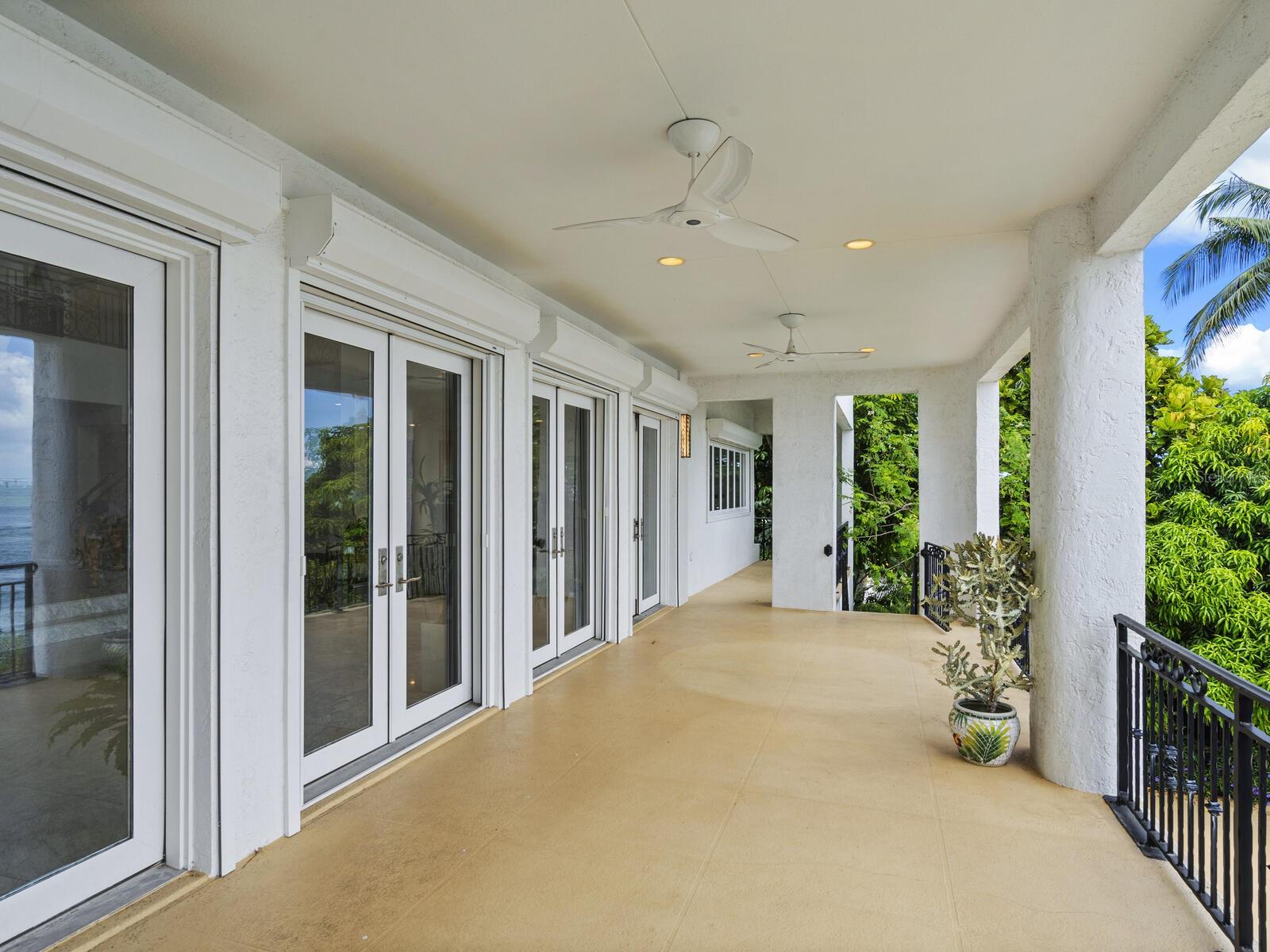 BAY ISLAND - Residential