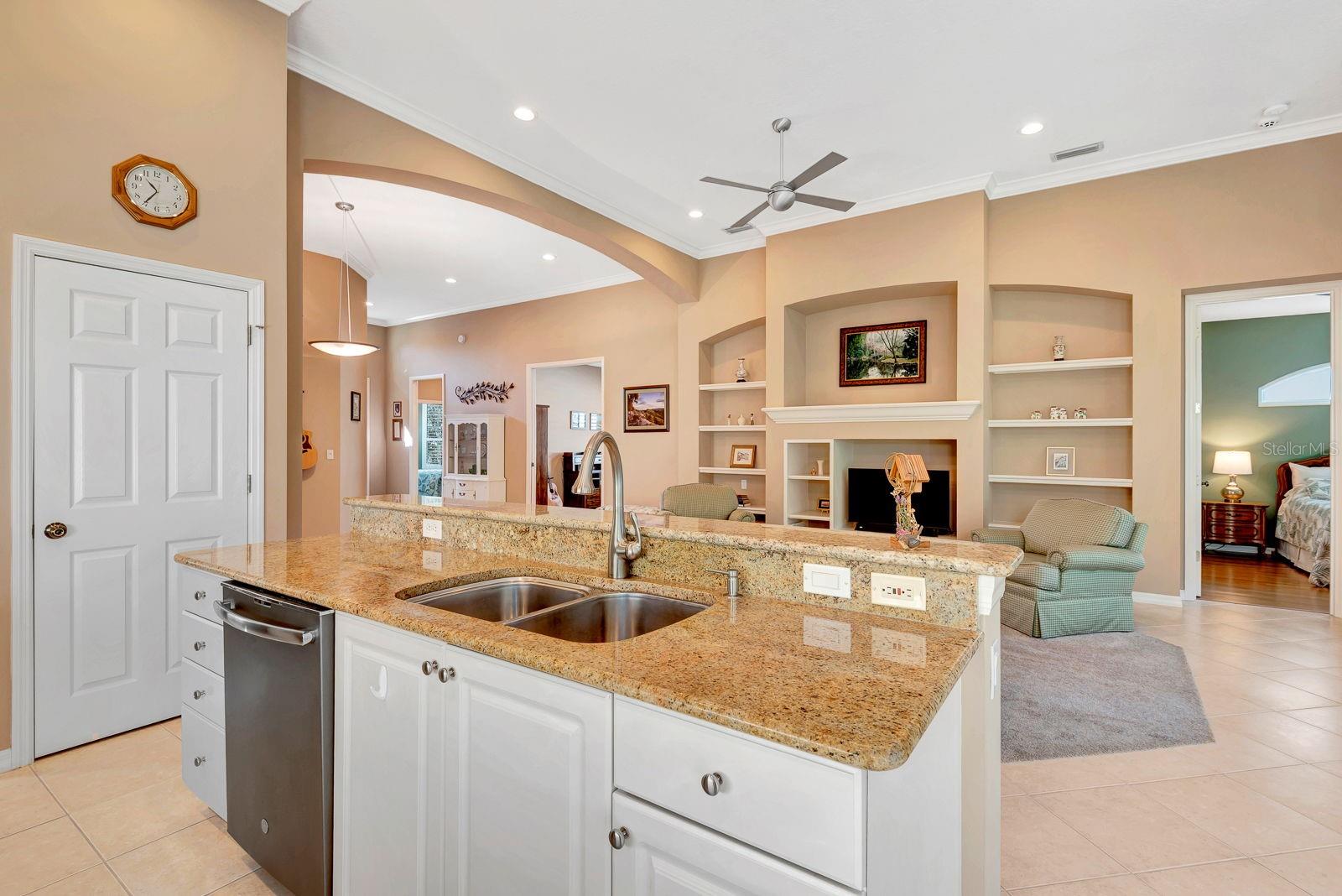 LAKEWOOD RANCH COUNTRY CLUB VILLAGE - Residential