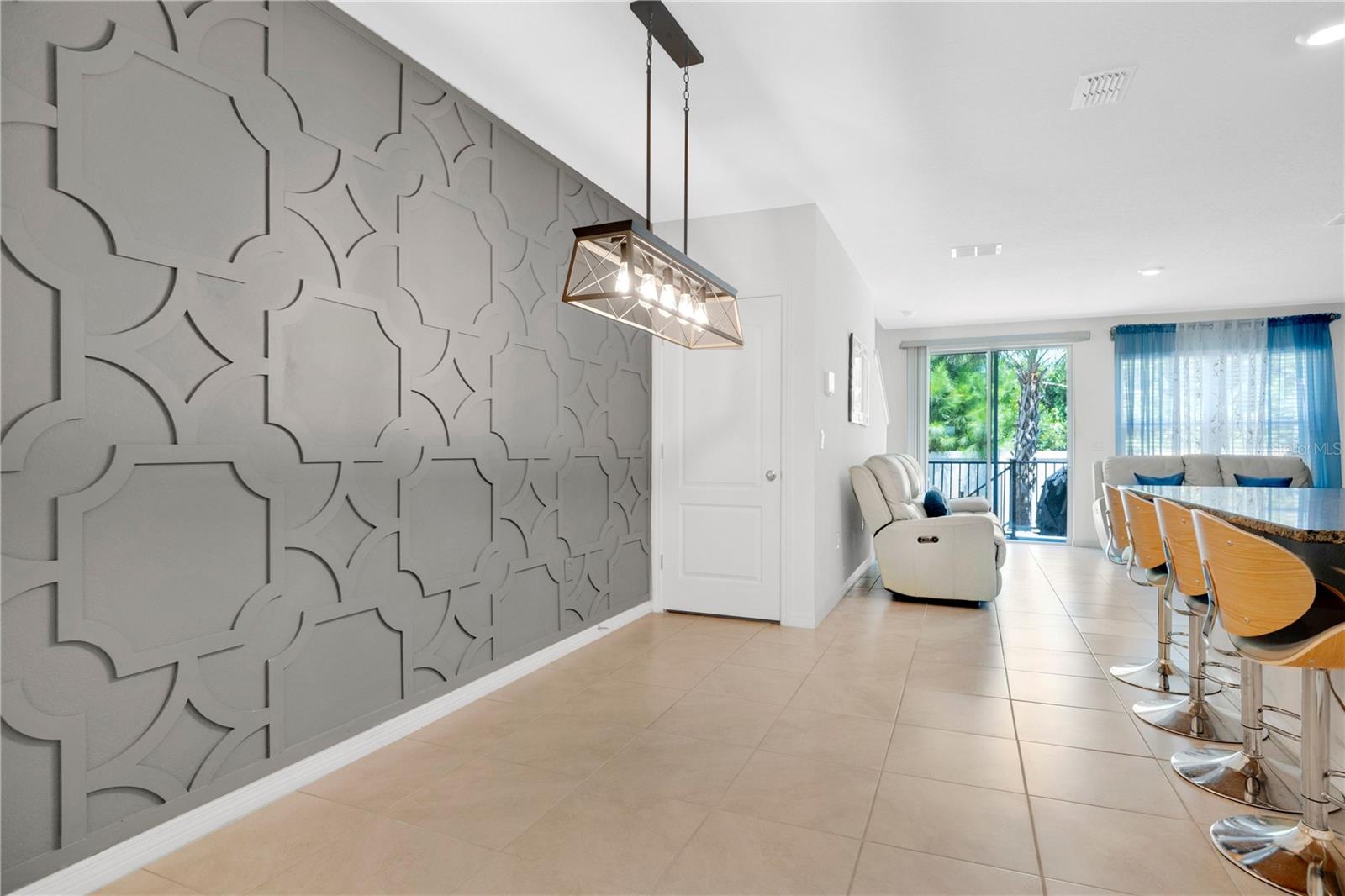 BELLA OAKS - Residential