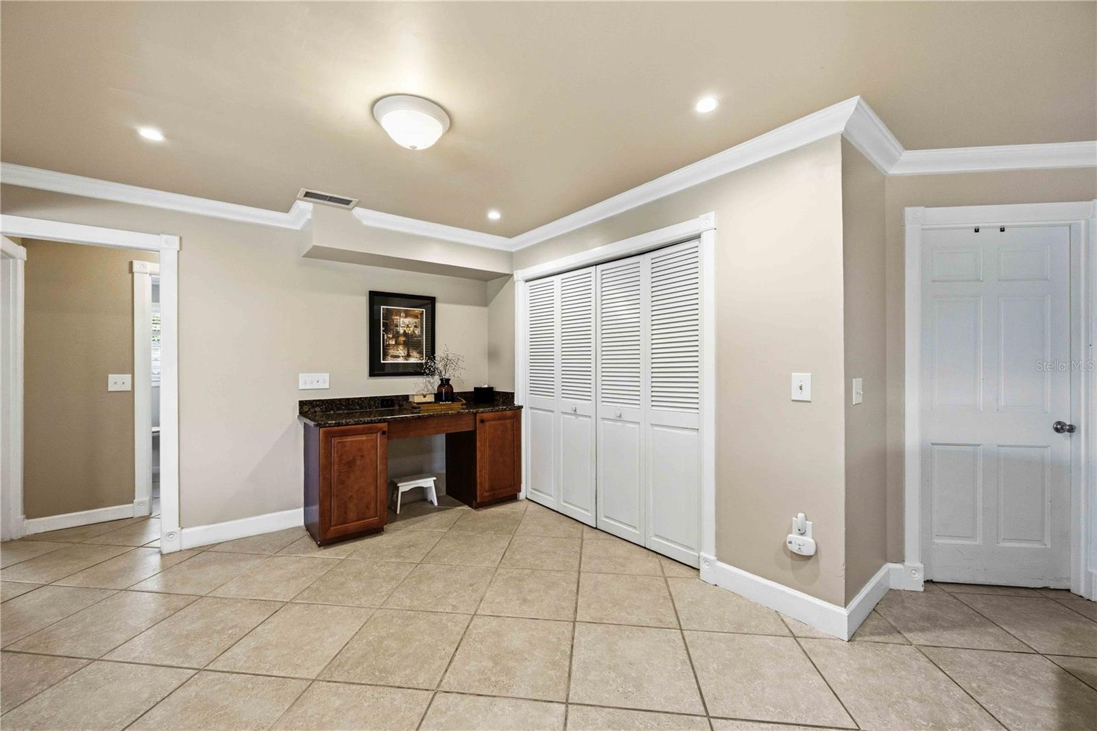 COUNTRY CLUB OF SARASOTA THE - Residential