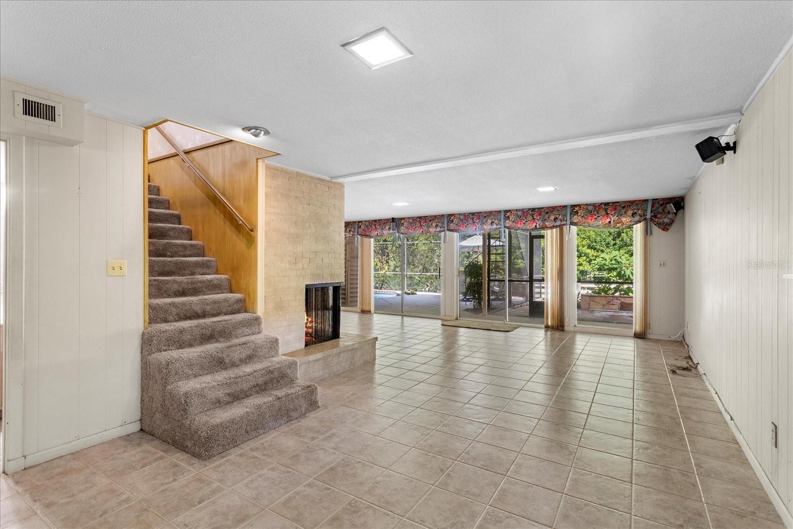 DOMMERICH WOODS - Residential