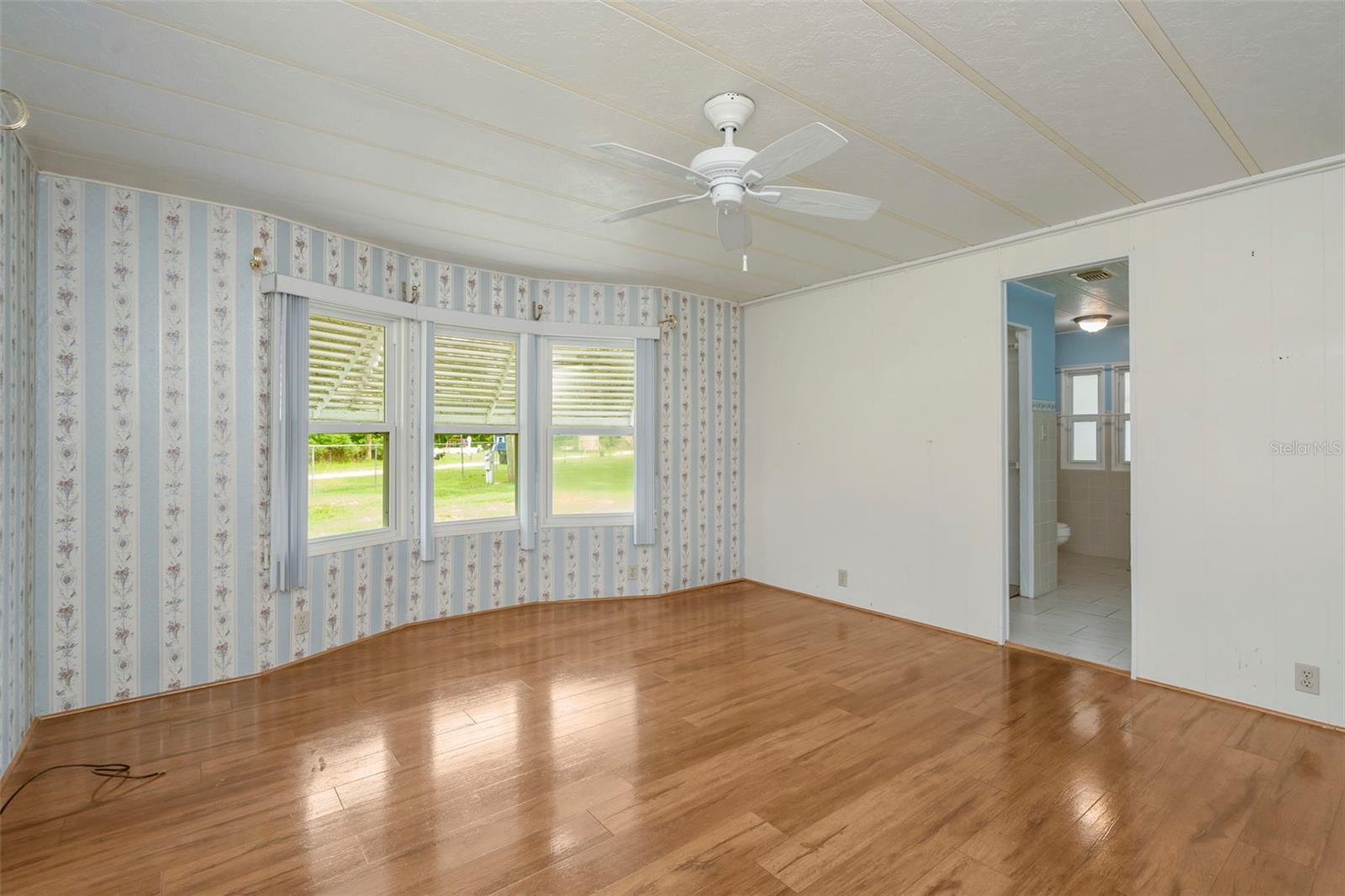FOXWOOD LAKE ESTATES PH 01 - Residential