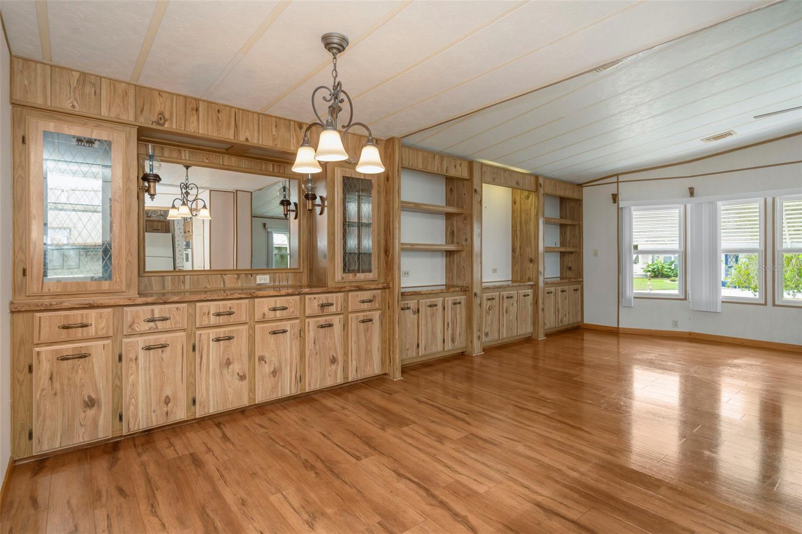 FOXWOOD LAKE ESTATES PH 01 - Residential