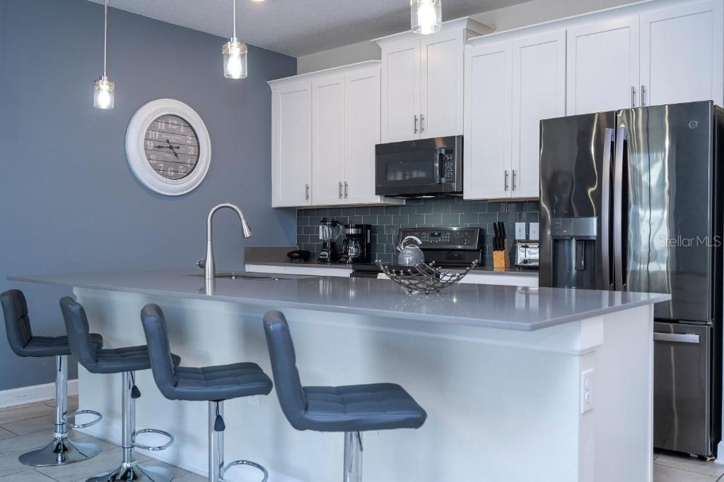 COVE AT STOREY LAKE III - Residential