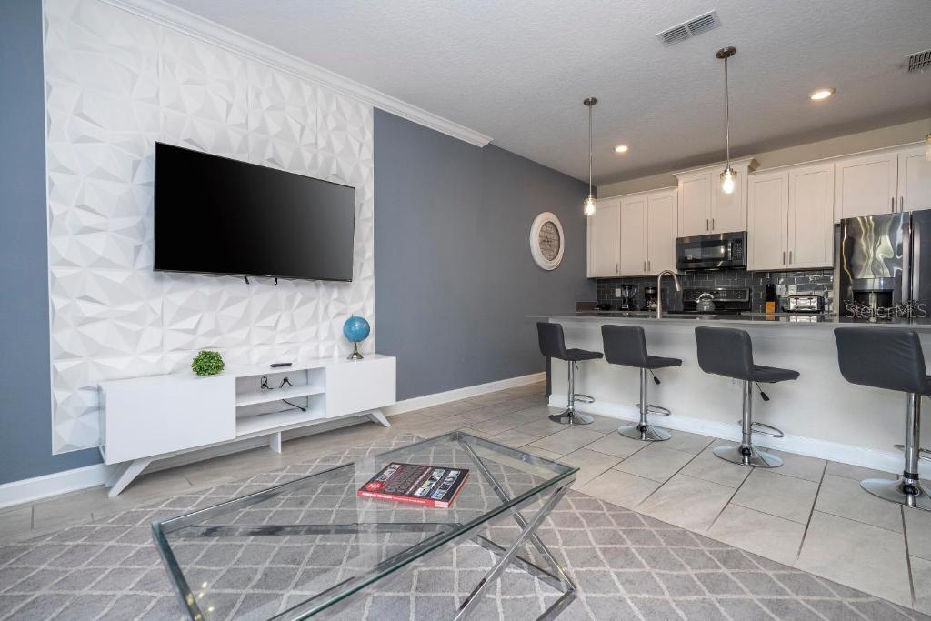 COVE AT STOREY LAKE III - Residential