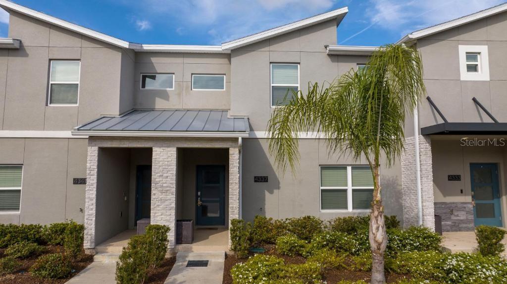 COVE AT STOREY LAKE III - Residential