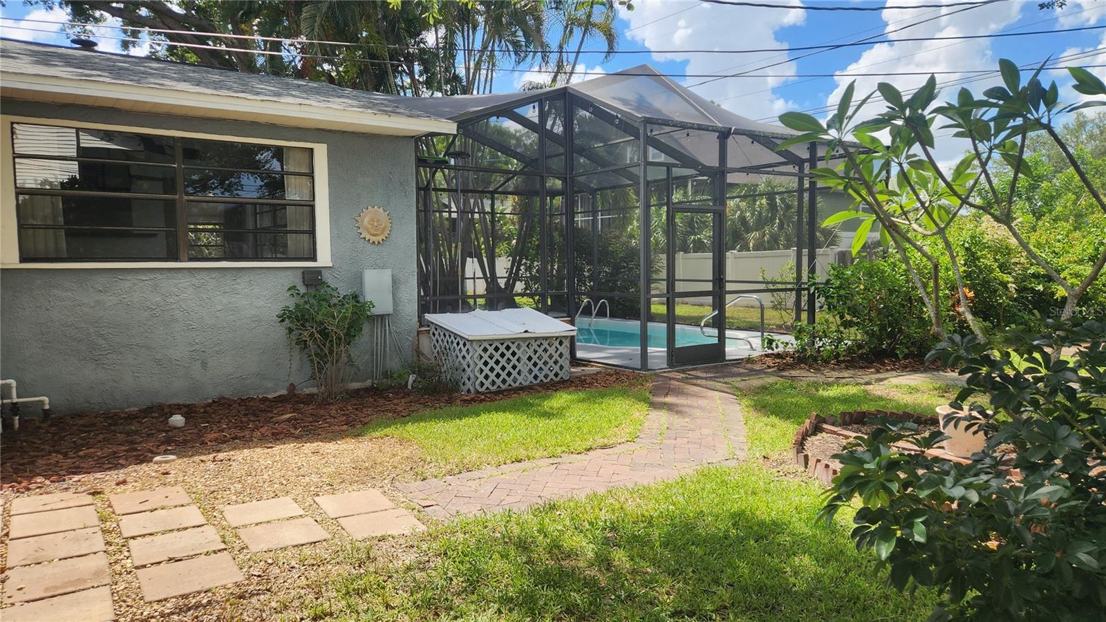 NORTH ST PETERSBURG - Residential