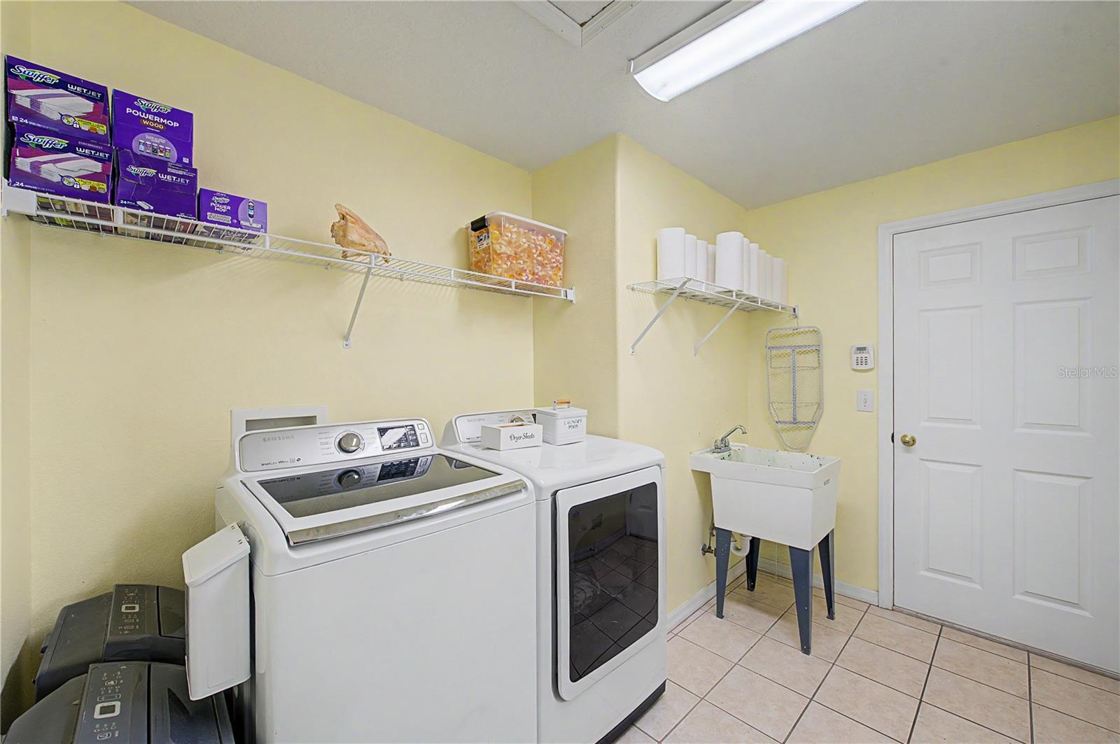 WHISPERING OAKS SECOND ADDITIO - Residential