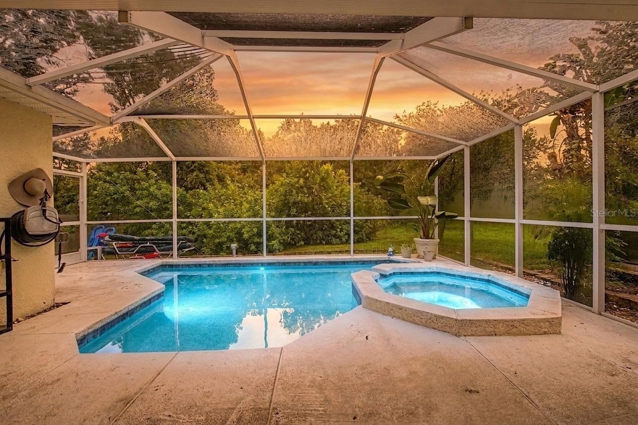 WHISPERING OAKS SECOND ADDITIO - Residential
