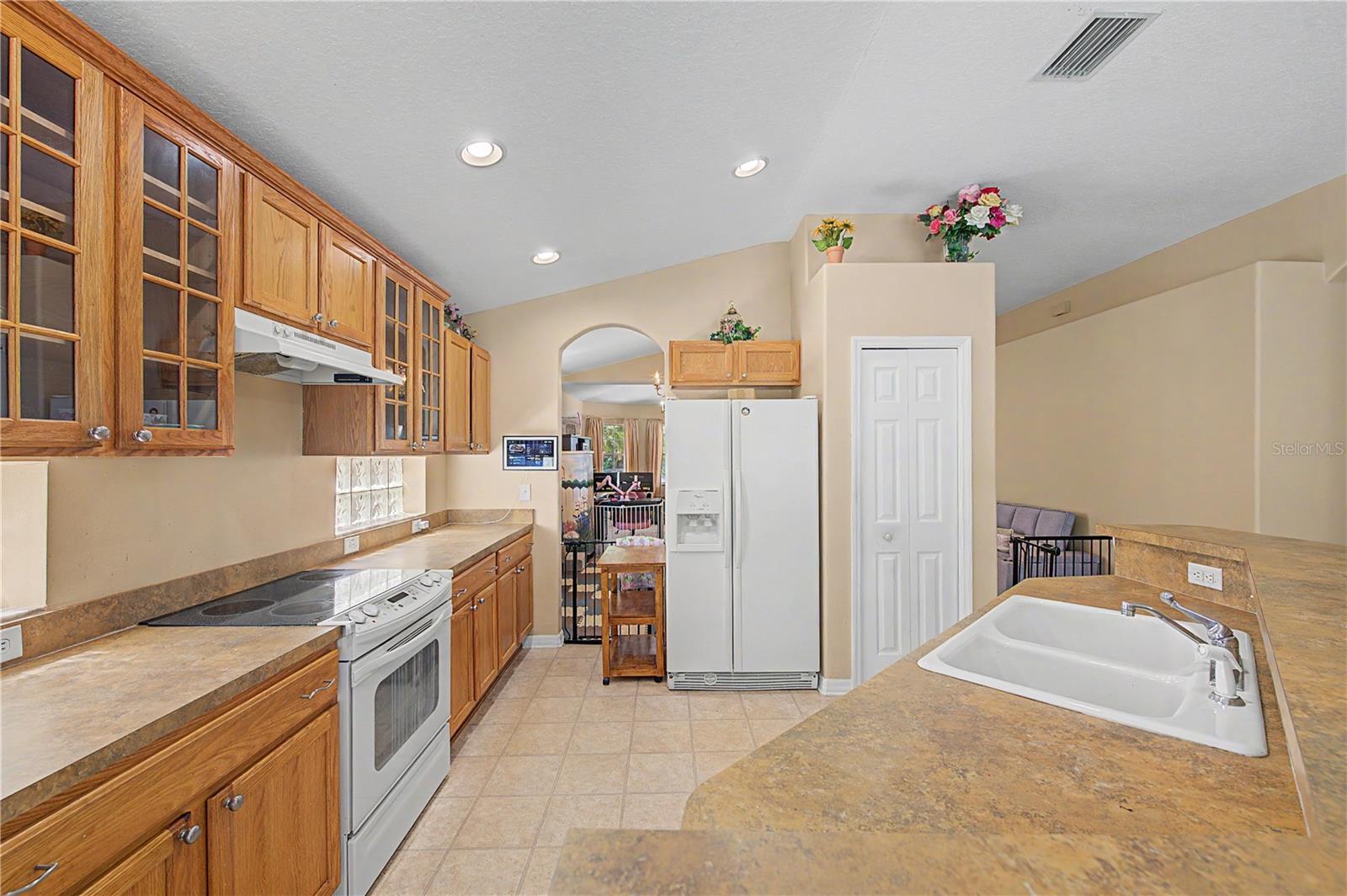 WHISPERING OAKS SECOND ADDITIO - Residential