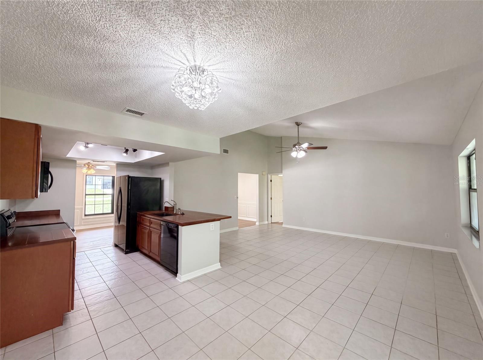 MARION OAKS UN 02 - Residential