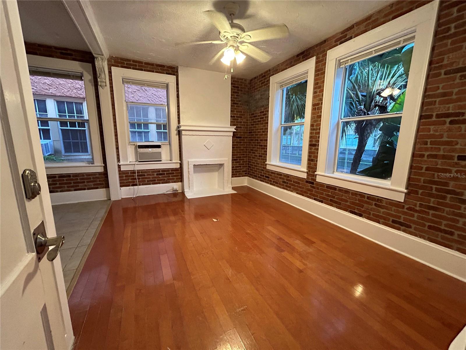 BAMBOO PLACE - Residential Lease
