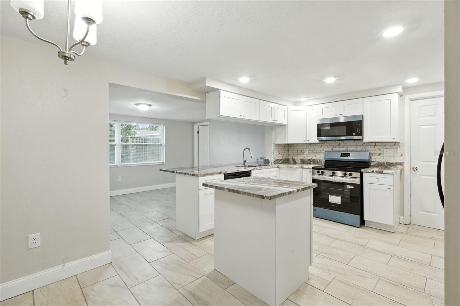 EMBASSY HILLS - Residential