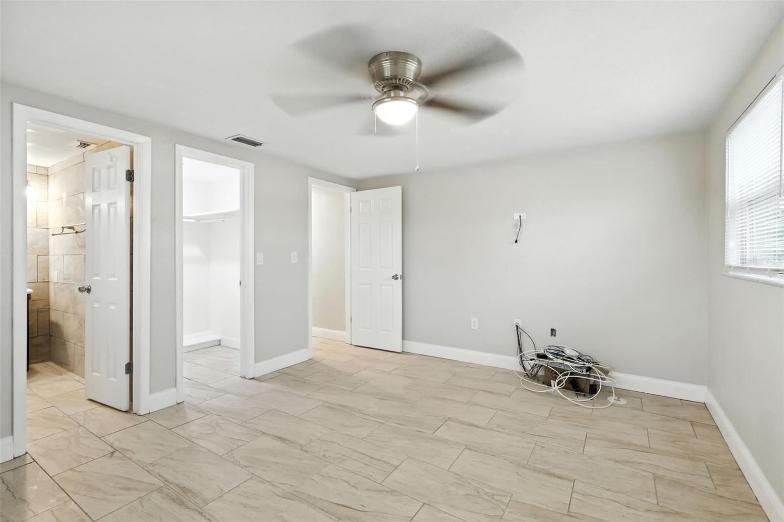 EMBASSY HILLS - Residential