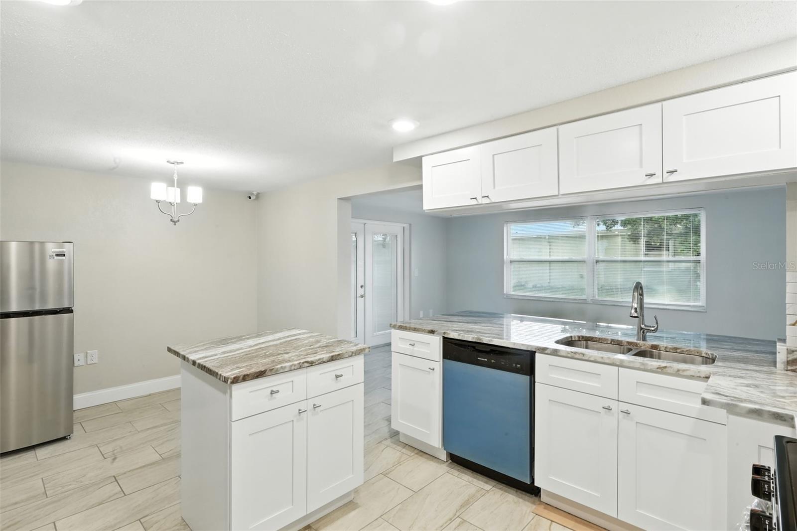 EMBASSY HILLS - Residential