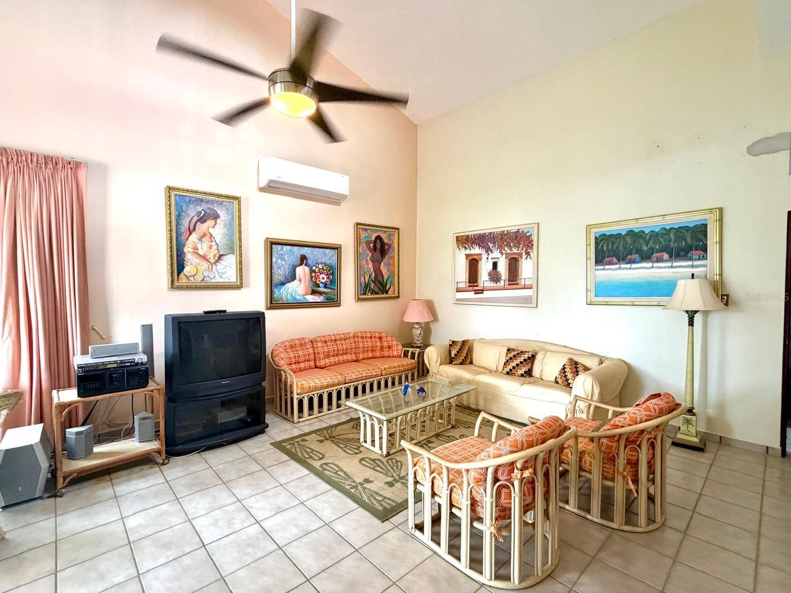 PALMAS DEL MAR FAIRLAKES VILLAGE - Residential