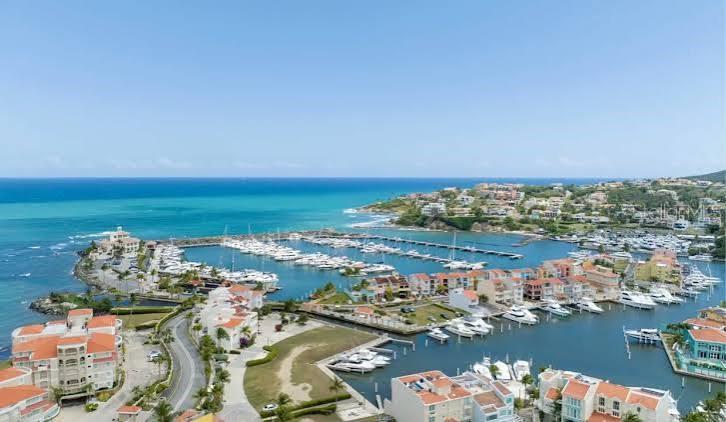 PALMAS DEL MAR FAIRLAKES VILLAGE - Residential