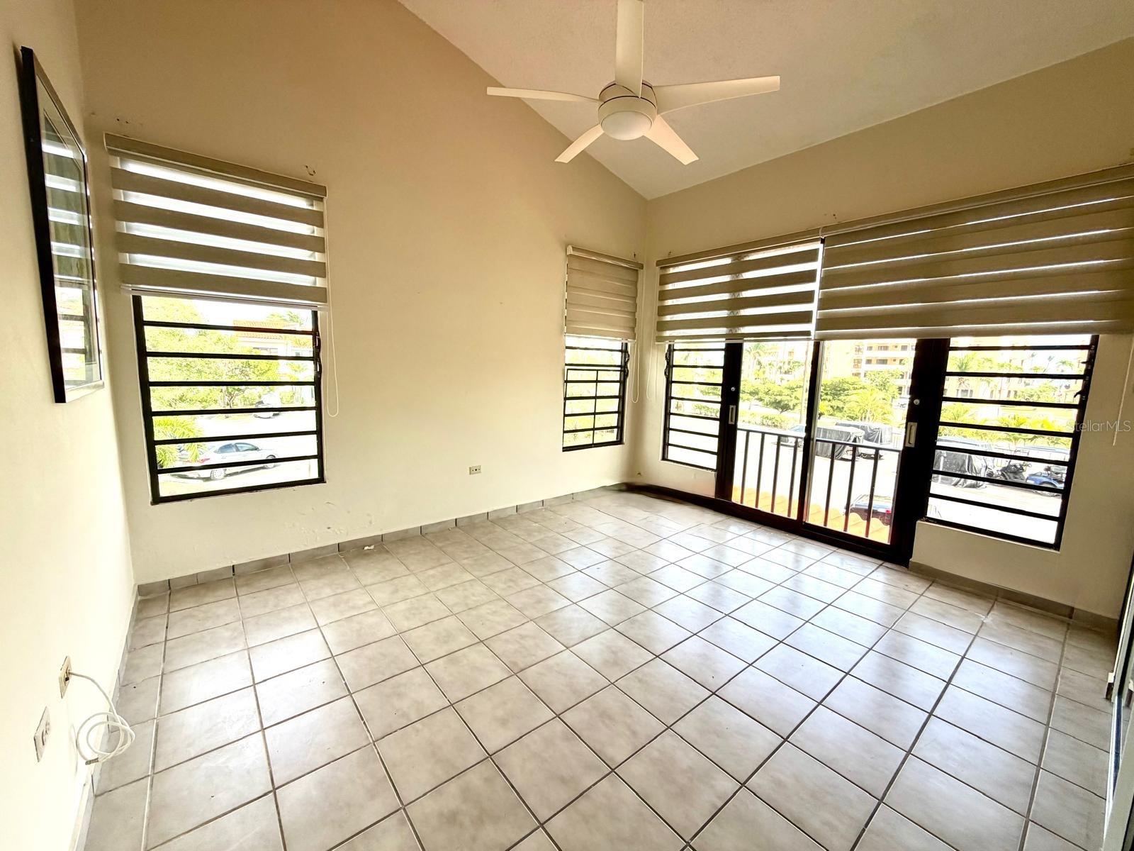 PALMAS DEL MAR FAIRLAKES VILLAGE - Residential