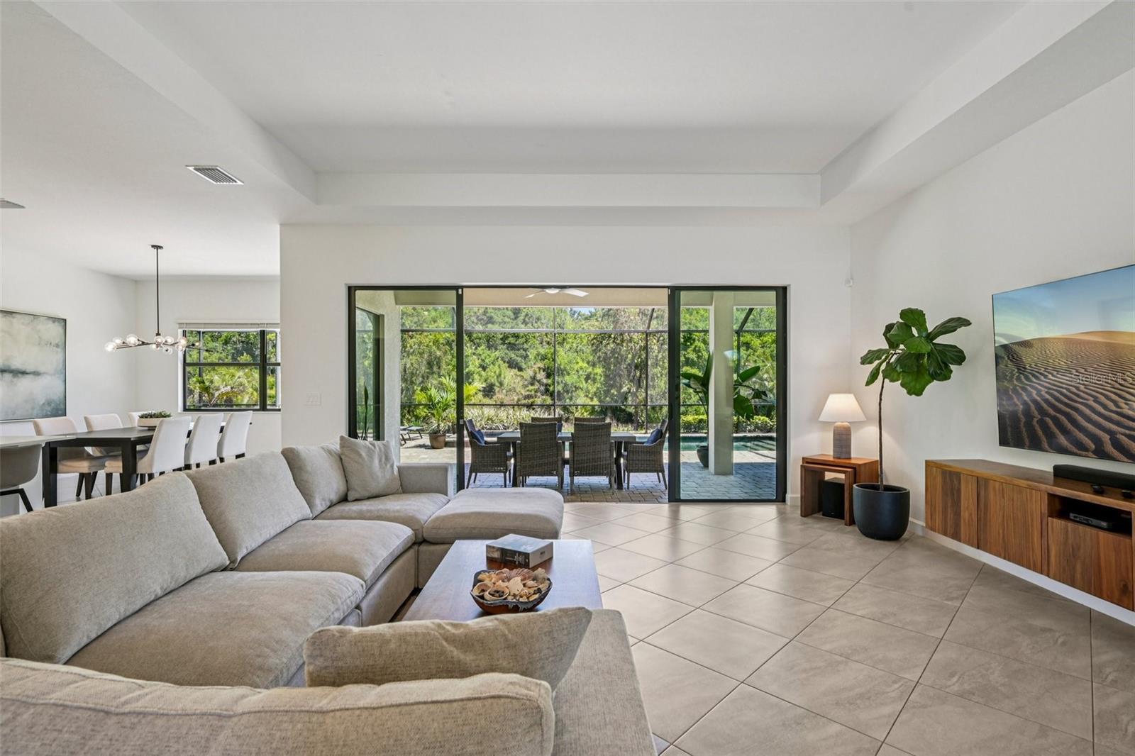 LORRAINE LAKES PH I - Residential