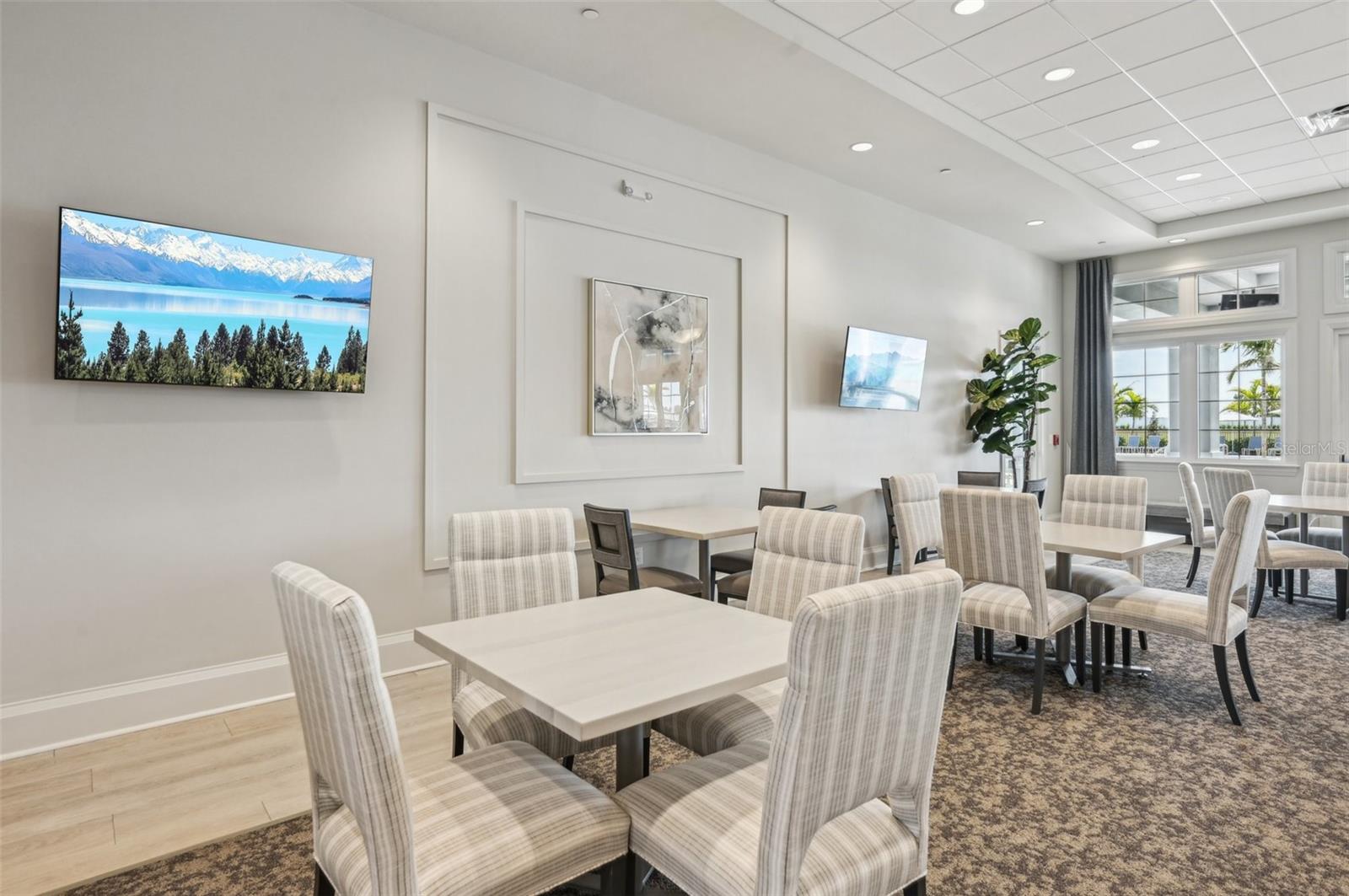 LORRAINE LAKES PH I - Residential