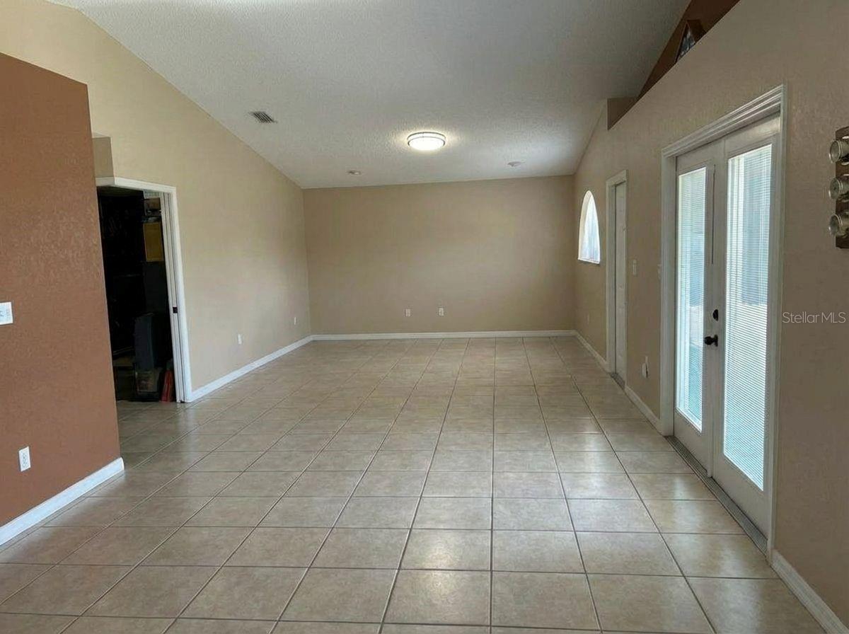SHOREACRES CENTER - Residential