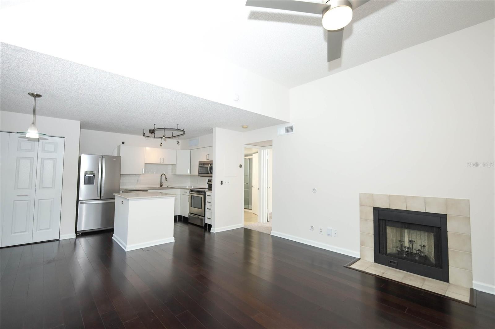 LAKEWOOD PARK A CONDO - Residential