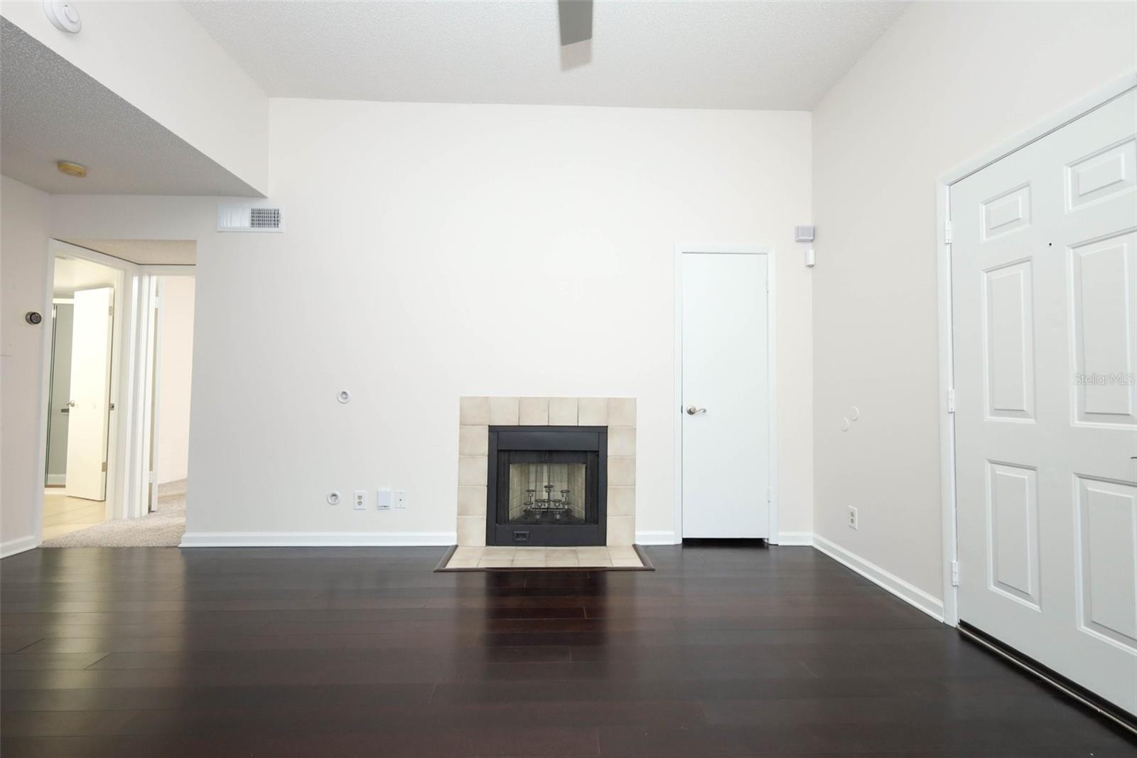 LAKEWOOD PARK A CONDO - Residential