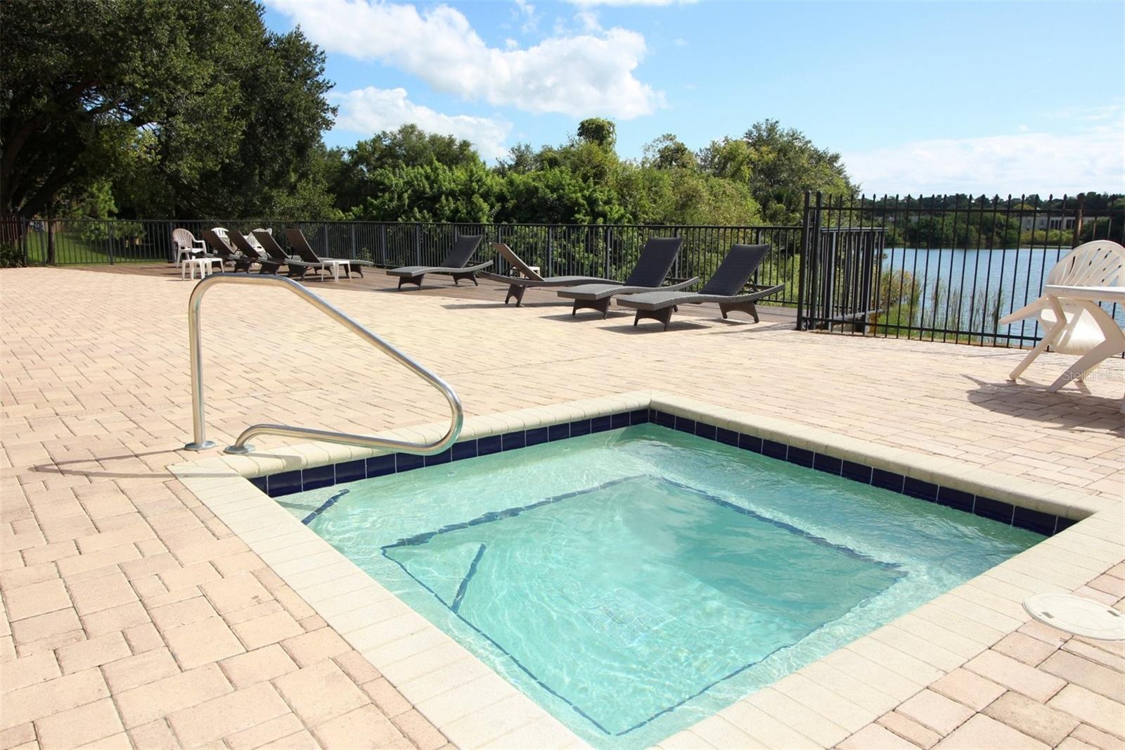 LAKEWOOD PARK A CONDO - Residential