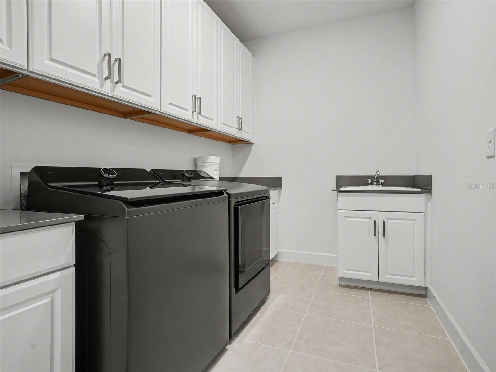 RAVENCLIFFE - Residential