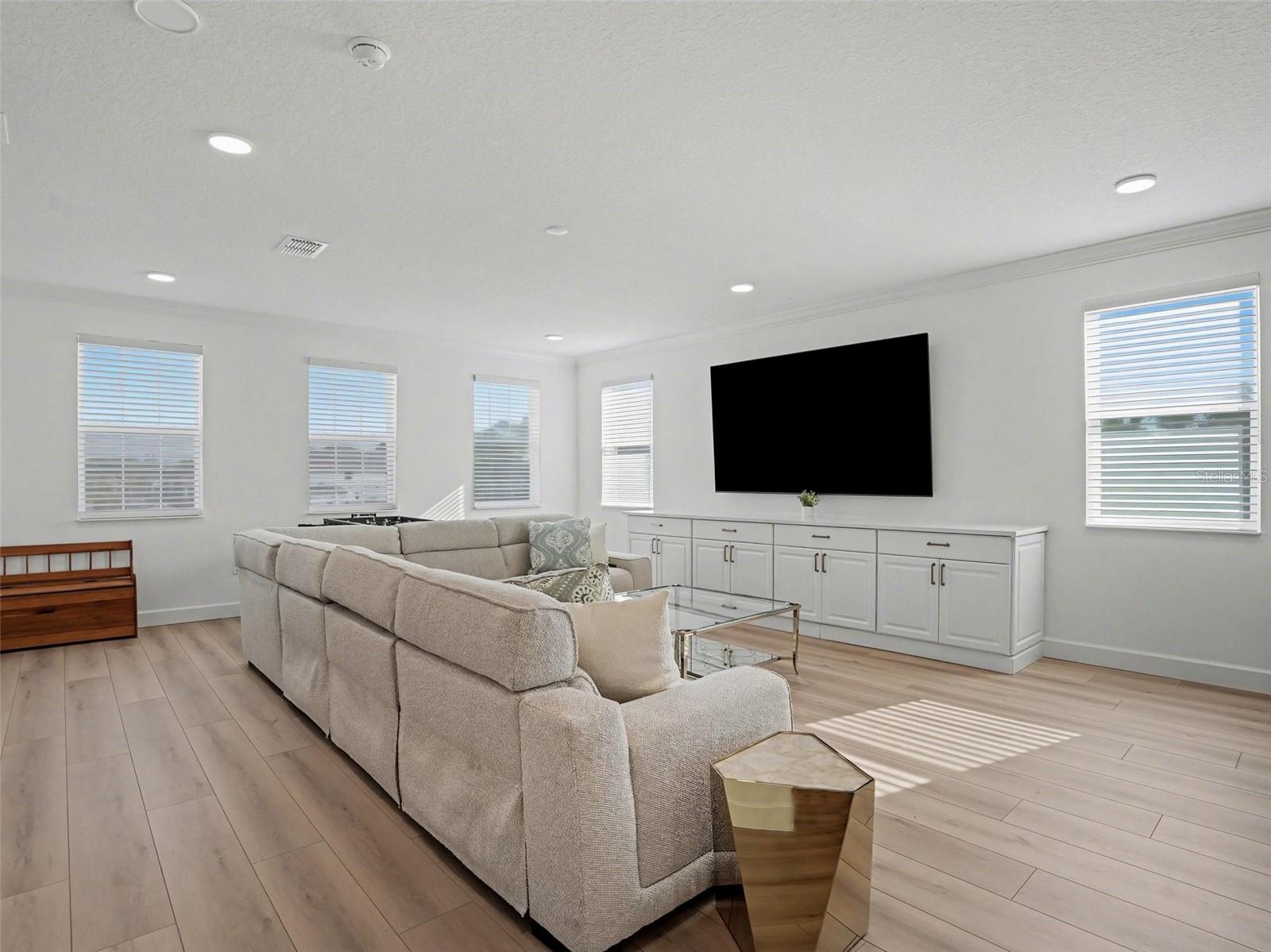 RAVENCLIFFE - Residential