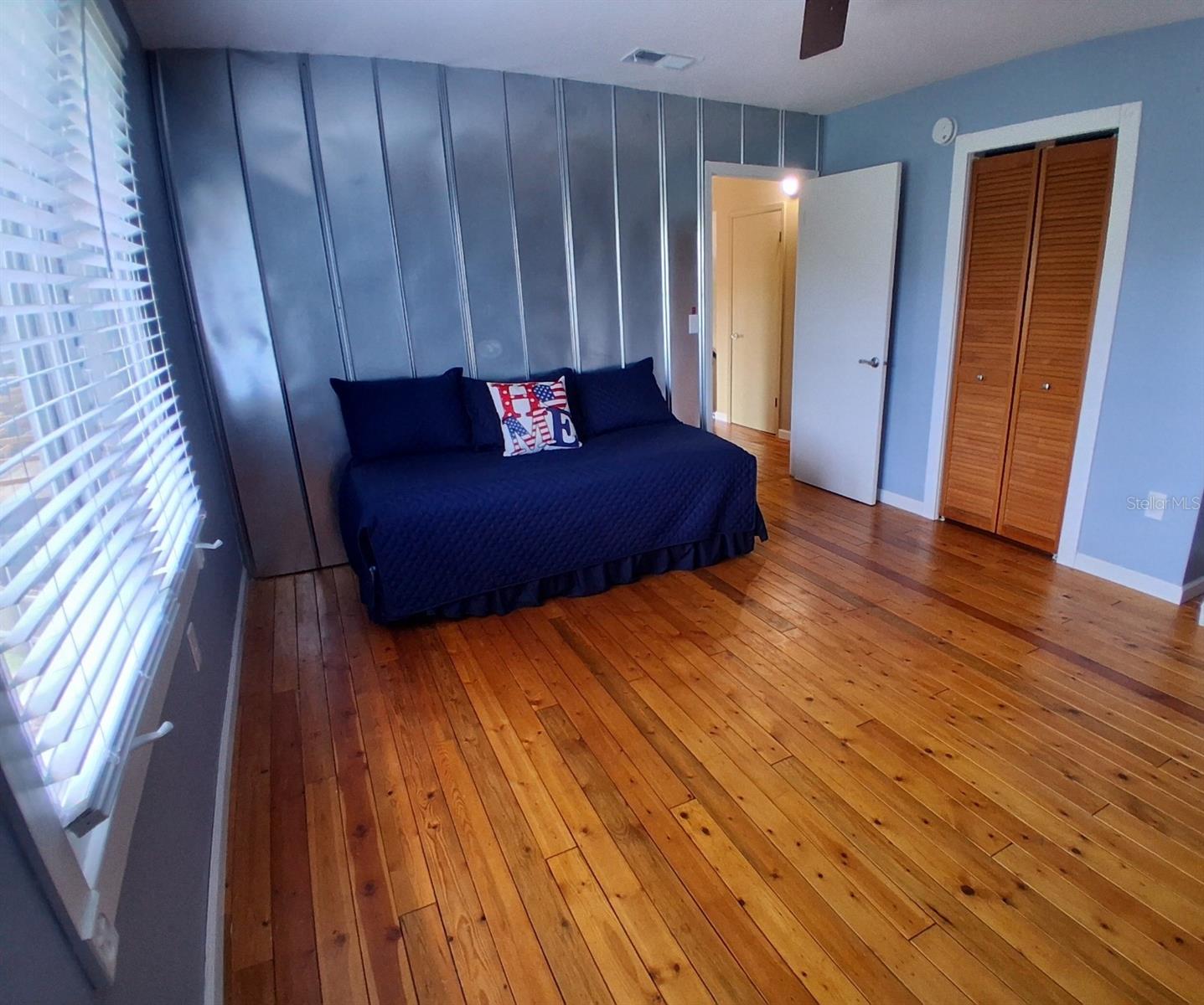 MARTHAS VINEYARD - Residential