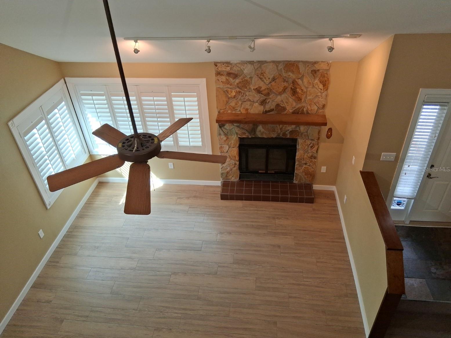 MARTHAS VINEYARD - Residential