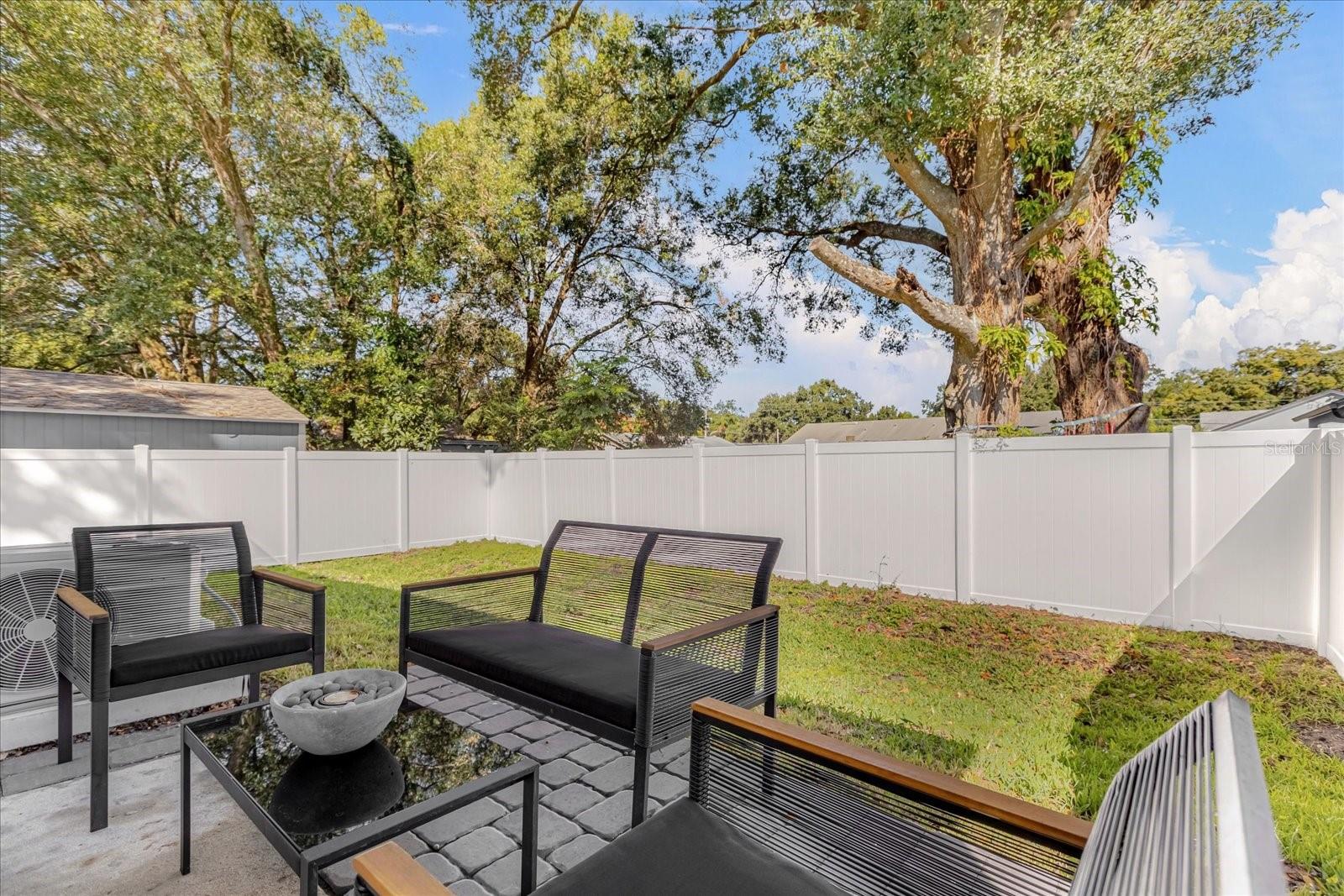 CLOVERLAWN - Residential