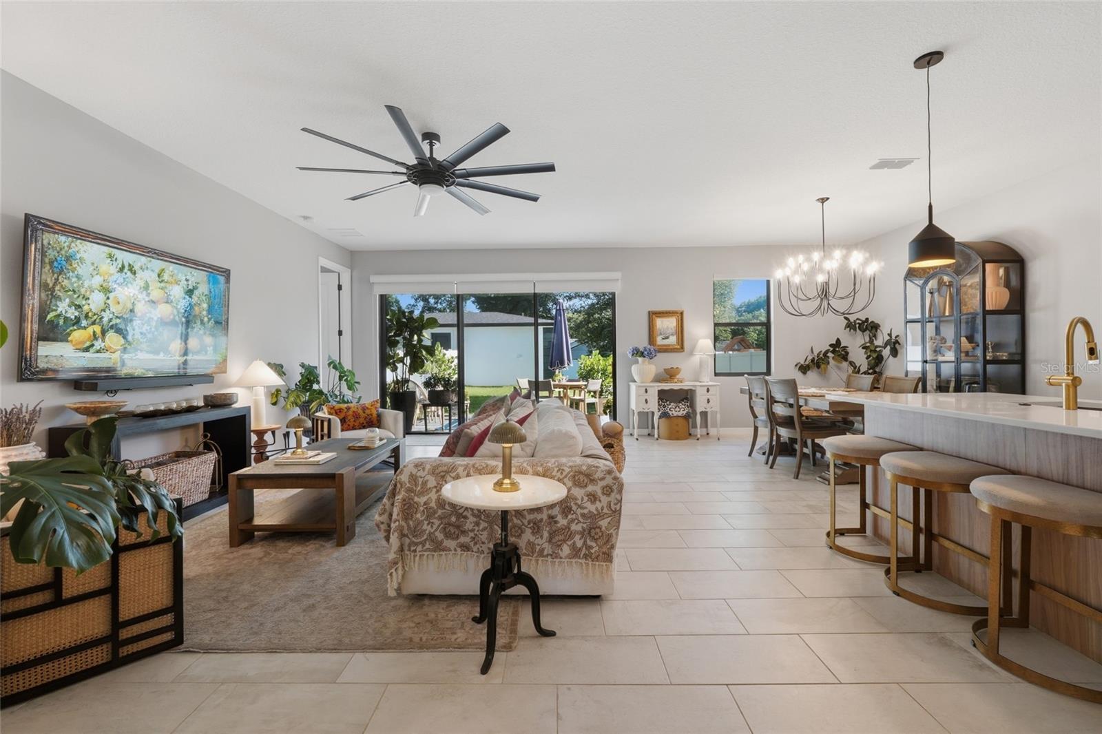 CLOVERLAWN - Residential