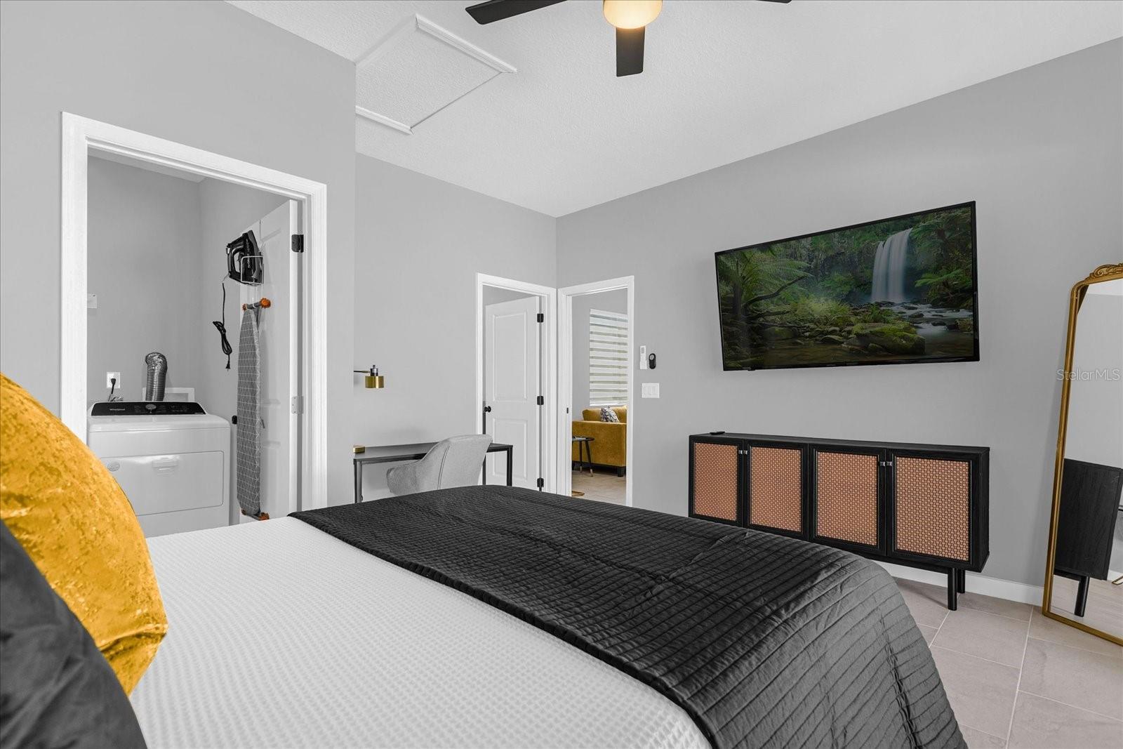 CLOVERLAWN - Residential