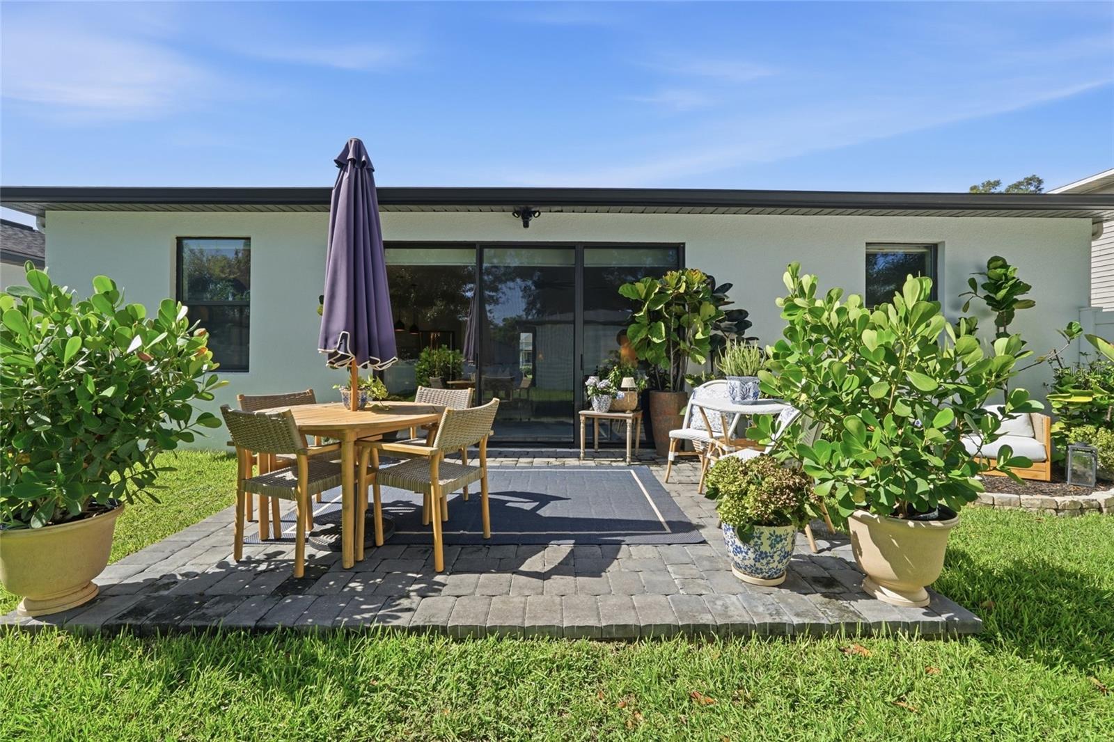 CLOVERLAWN - Residential