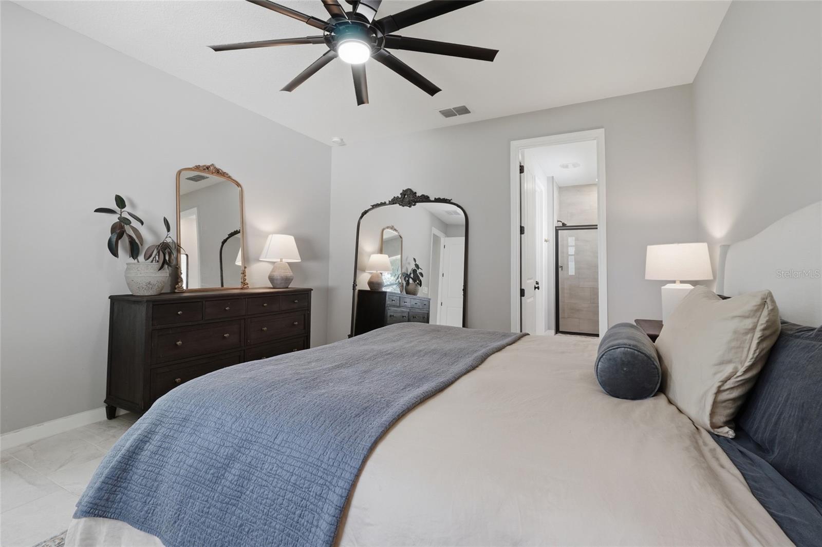 CLOVERLAWN - Residential