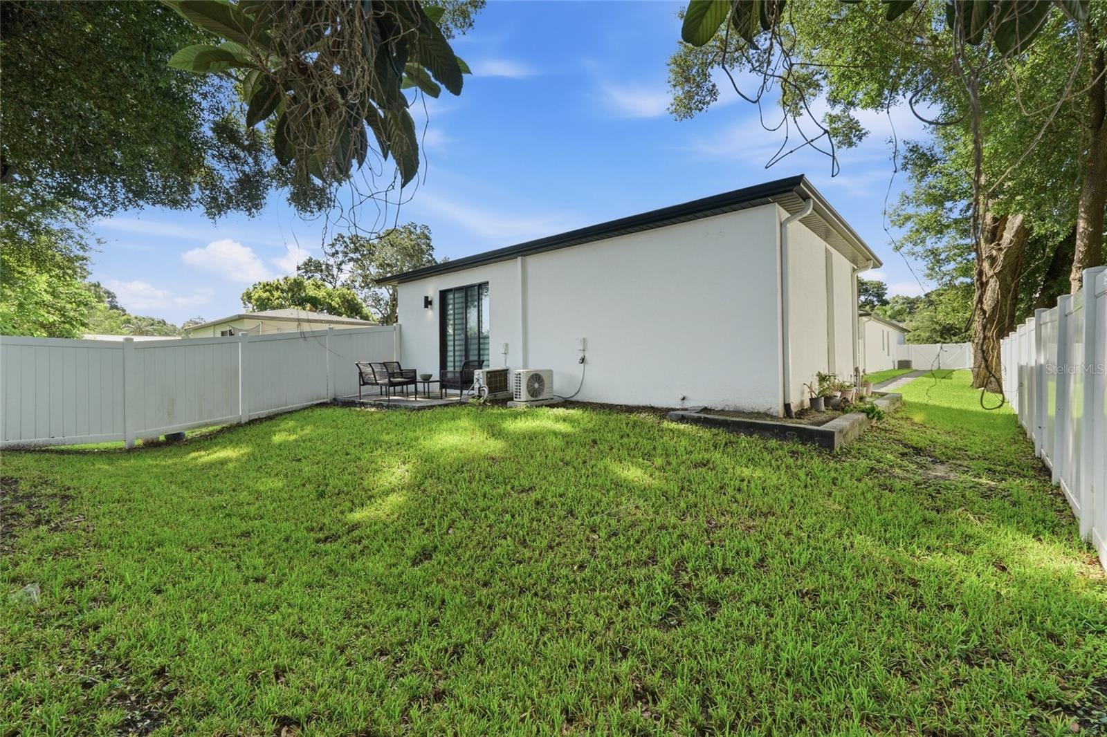 CLOVERLAWN - Residential