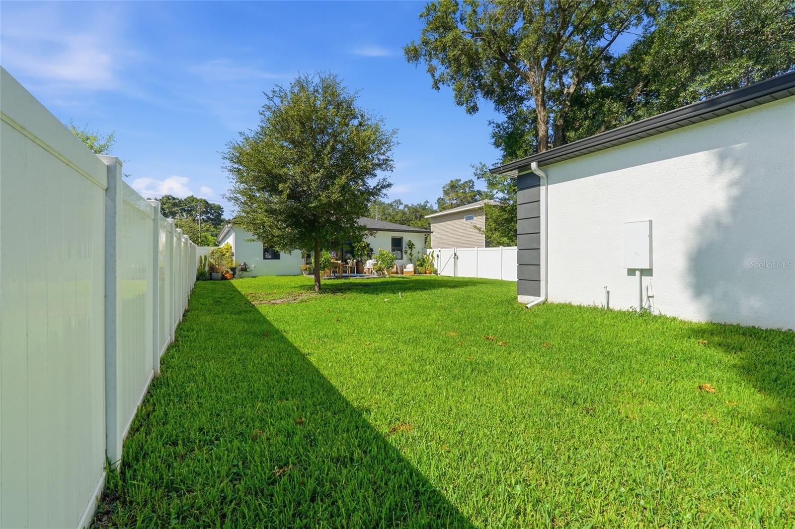 CLOVERLAWN - Residential