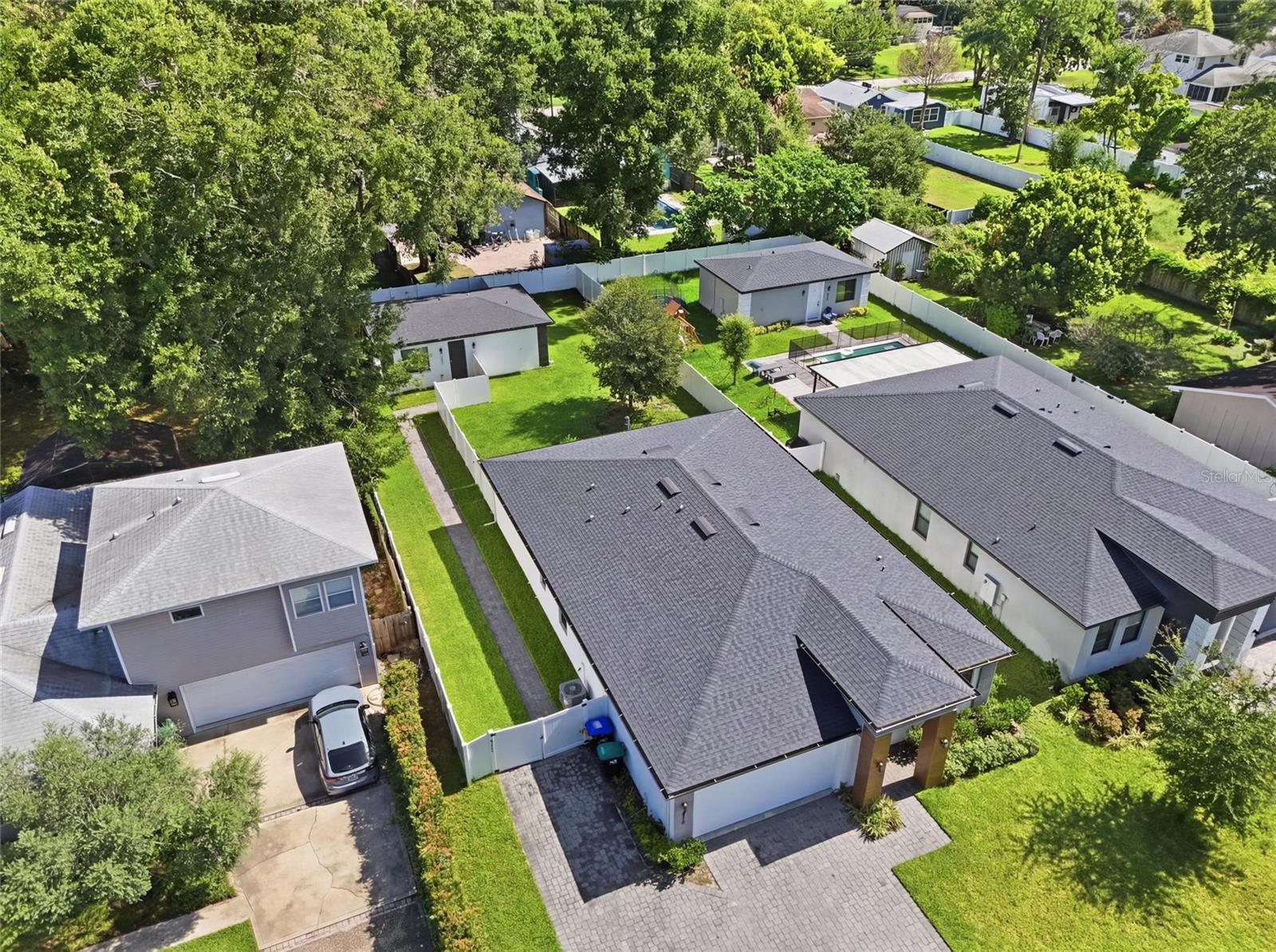 CLOVERLAWN - Residential