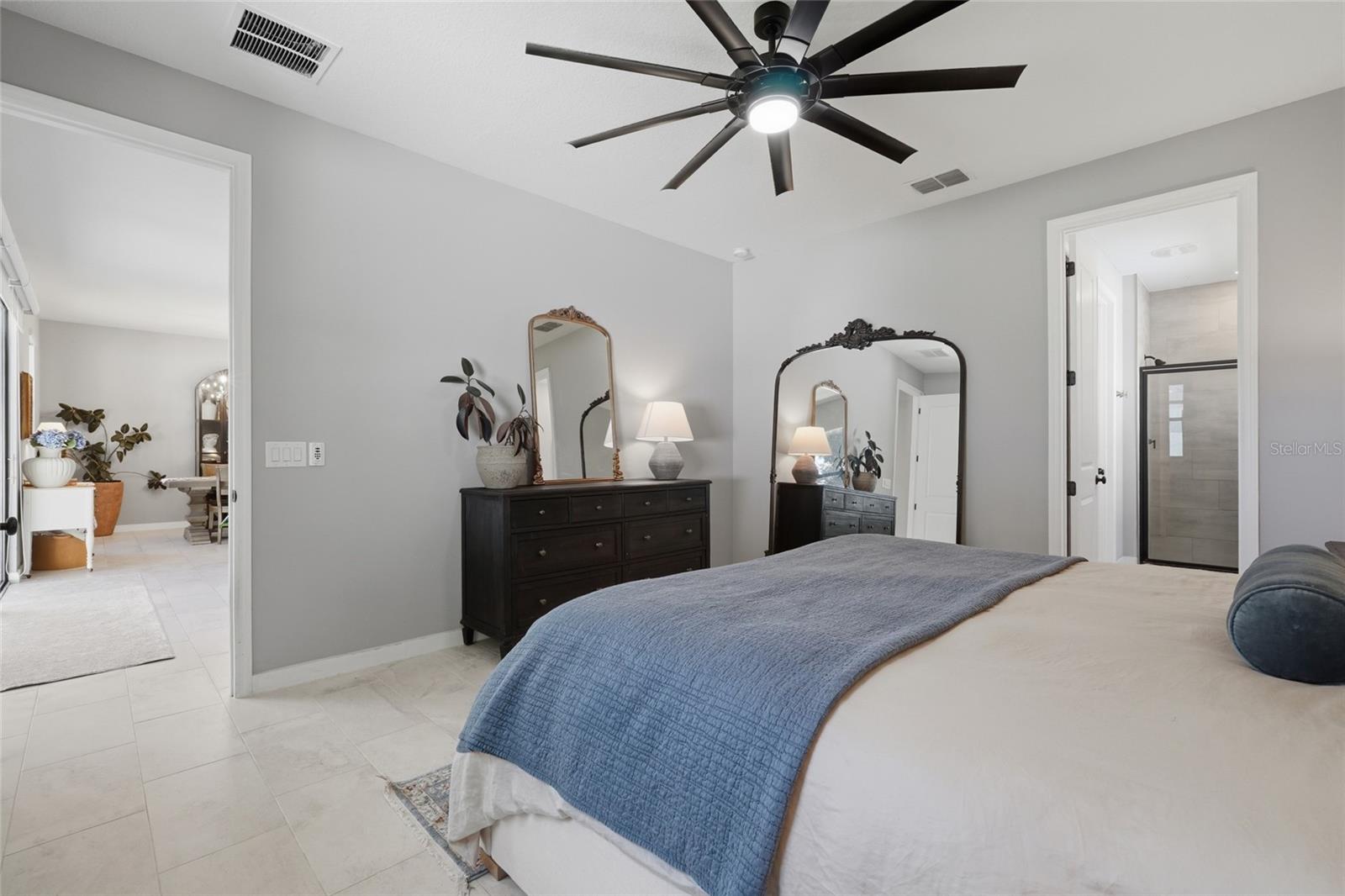 CLOVERLAWN - Residential