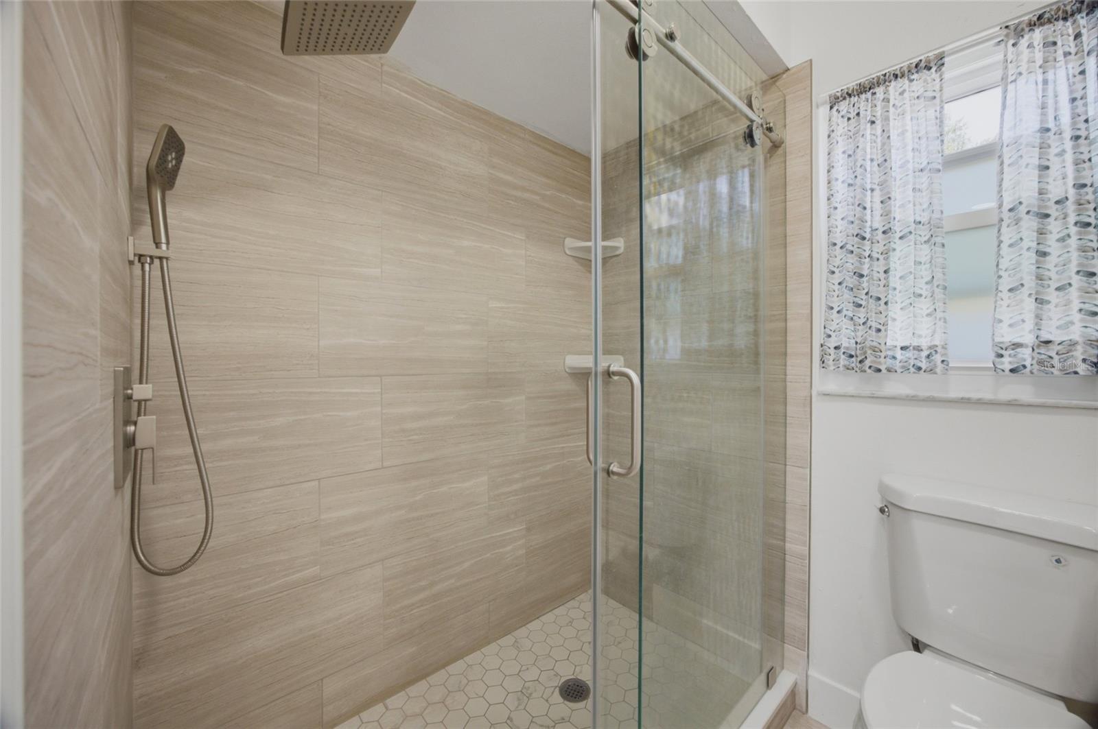 NORTH POINTE UNIT III - Residential